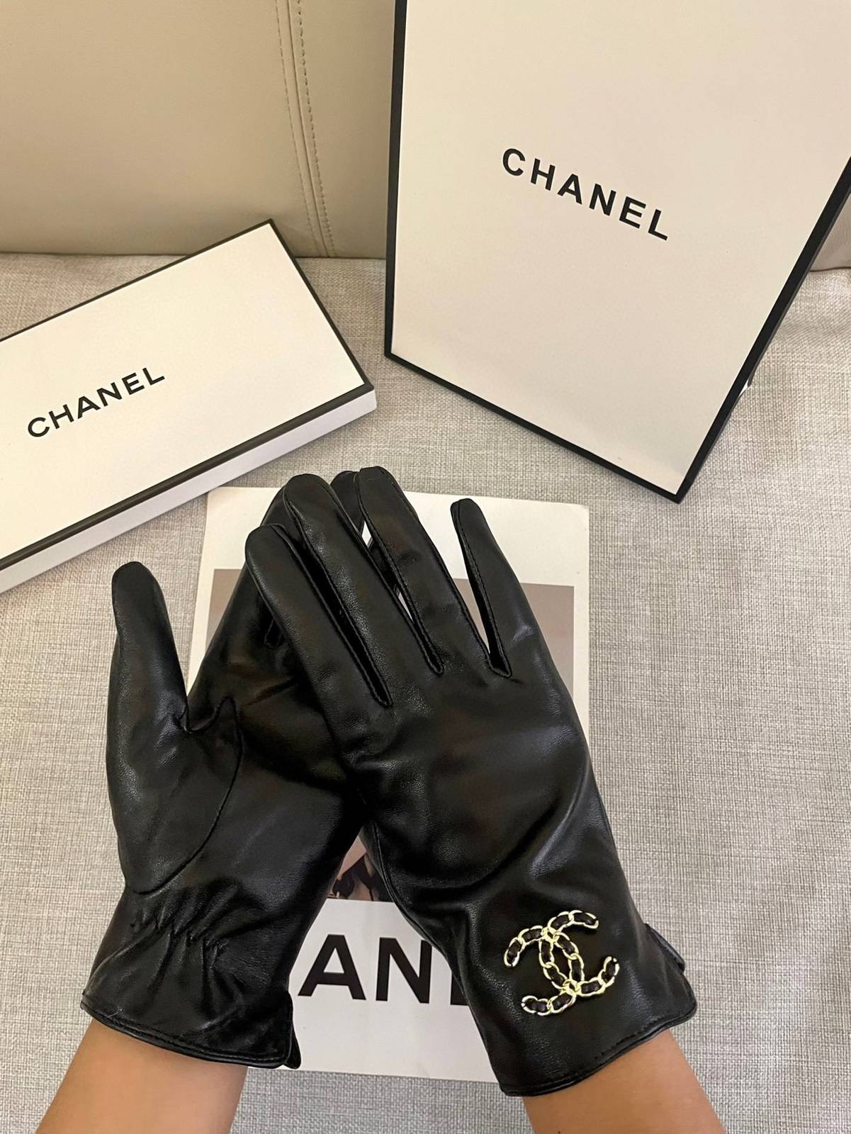 CHANEL シャネル 本革手袋 高級 防寒 山茶花 双C 通勤 レディース ブラック ブラウン - 画像 11