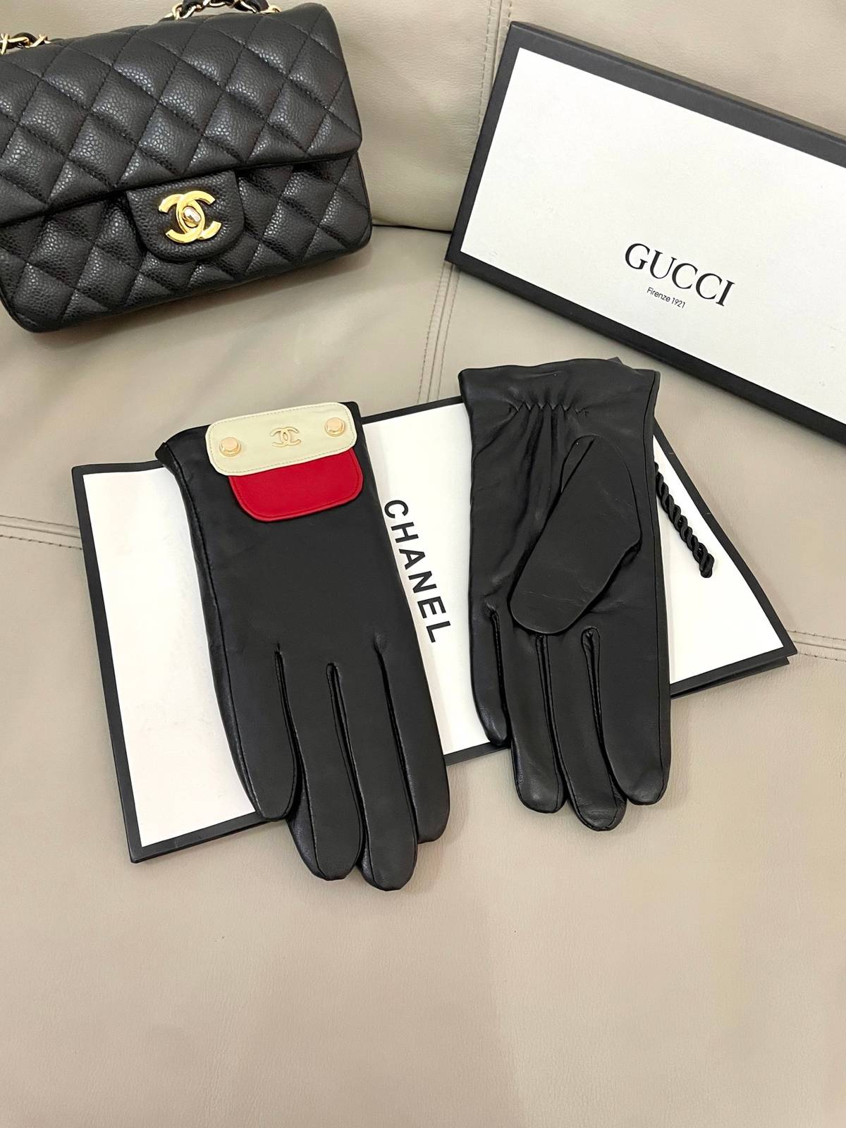 CHANEL シャネル 本革手袋 高級 防寒 山茶花 双C 通勤 レディース ブラック ブラウン - 画像 12