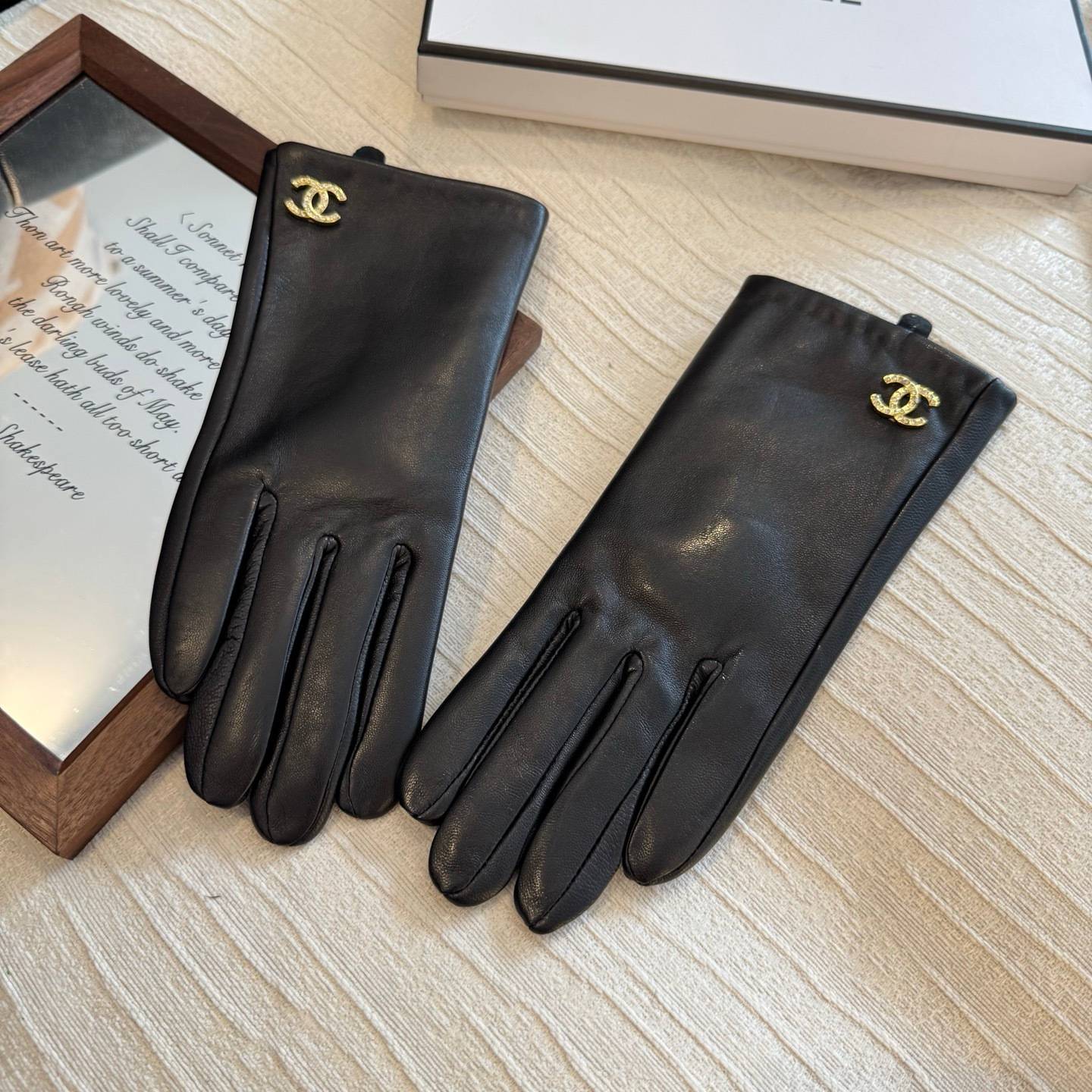 CHANEL シャネル レディース 本革手袋 スマホ対応 防寒 おしゃれ 高級 ブラック - 画像 11