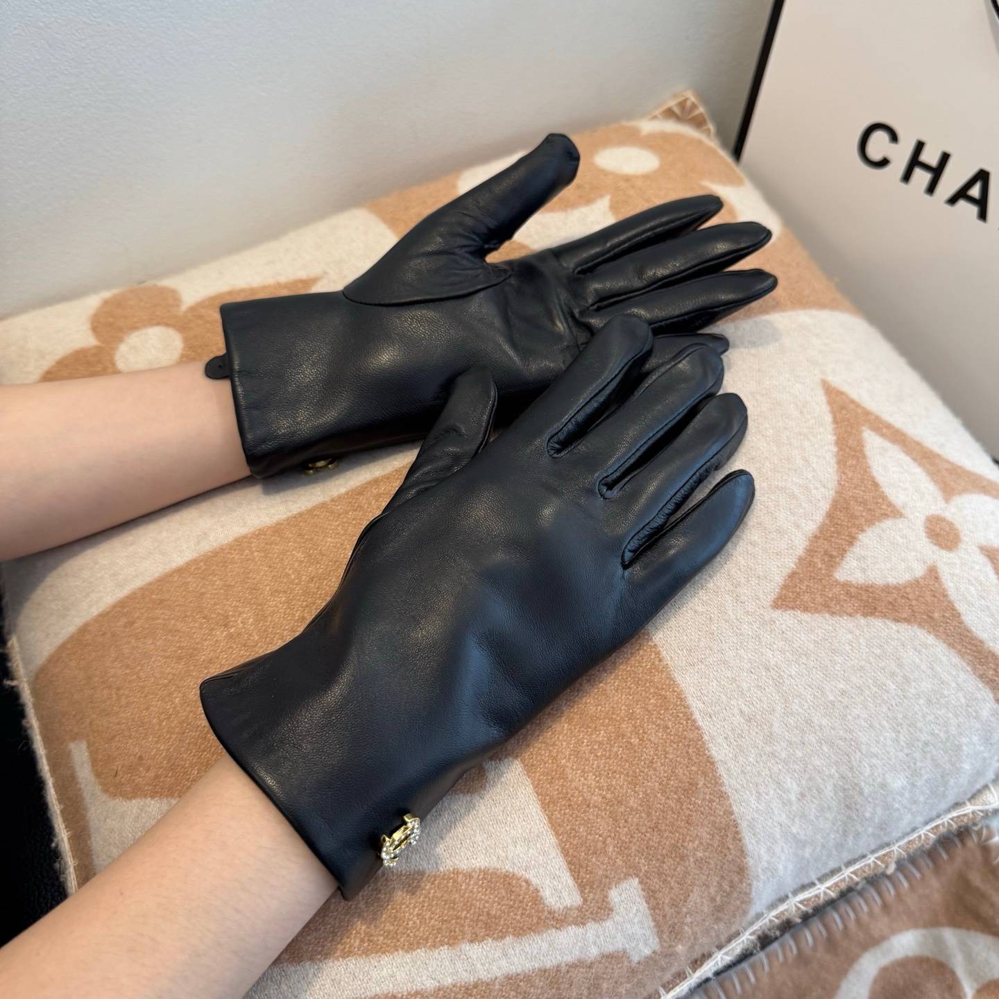 CHANEL シャネル レディース 本革手袋 スマホ対応 防寒 おしゃれ 高級 ブラック - 画像 12