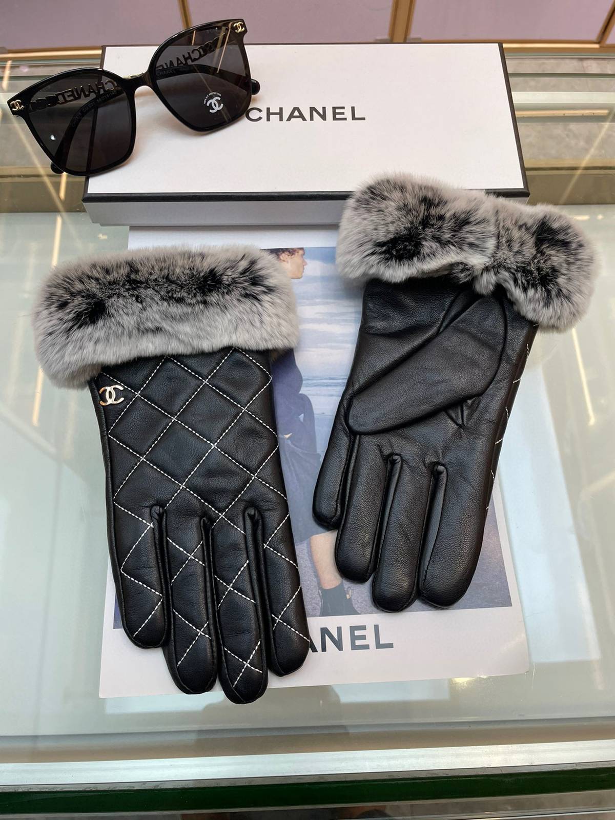 CHANEL シャネル レディース 本革手袋 レザー手袋 羊革 長手袋 防寒 冬 通勤 おしゃれ 高級感 プレゼント 贈り物 女性用 ブラック - 画像 7