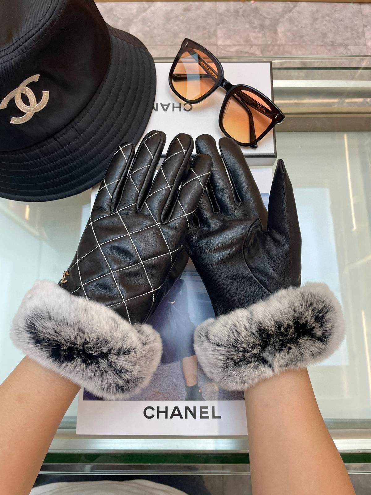 CHANEL シャネル レディース 本革手袋 レザー手袋 羊革 長手袋 防寒 冬 通勤 おしゃれ 高級感 プレゼント 贈り物 女性用 ブラック - 画像 9