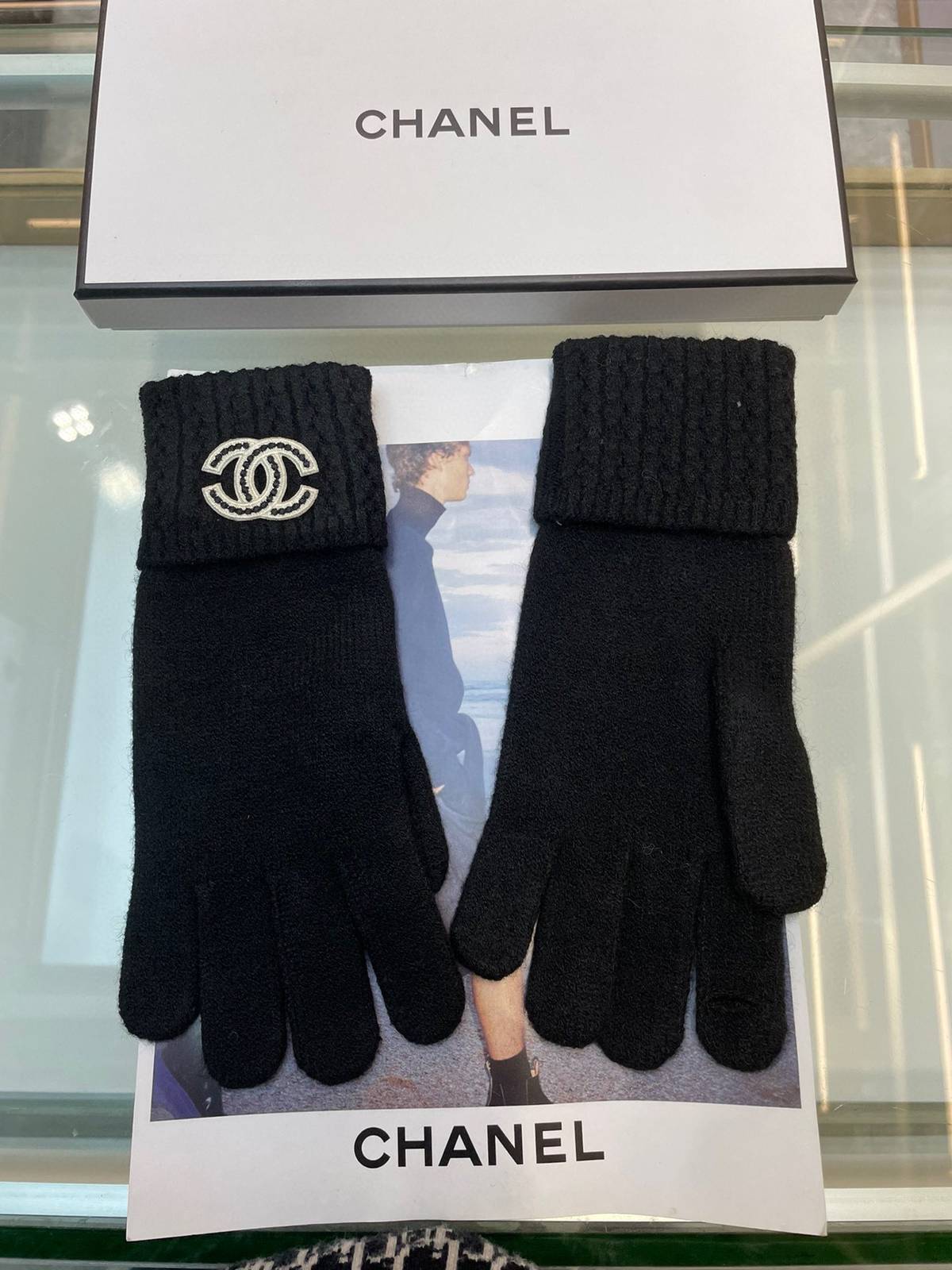 CHANEL シャネル ニット手袋 秋冬 防寒 ロゴ 本物 ブラック 高品質
