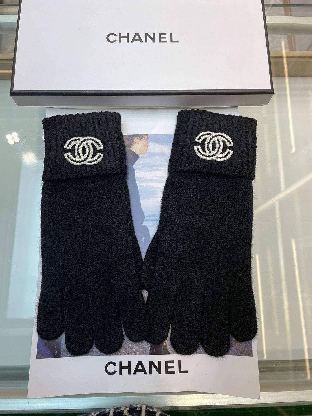 CHANEL シャネル ニット手袋 秋冬 防寒 ロゴ 本物 ブラック 高品質 - 画像 2