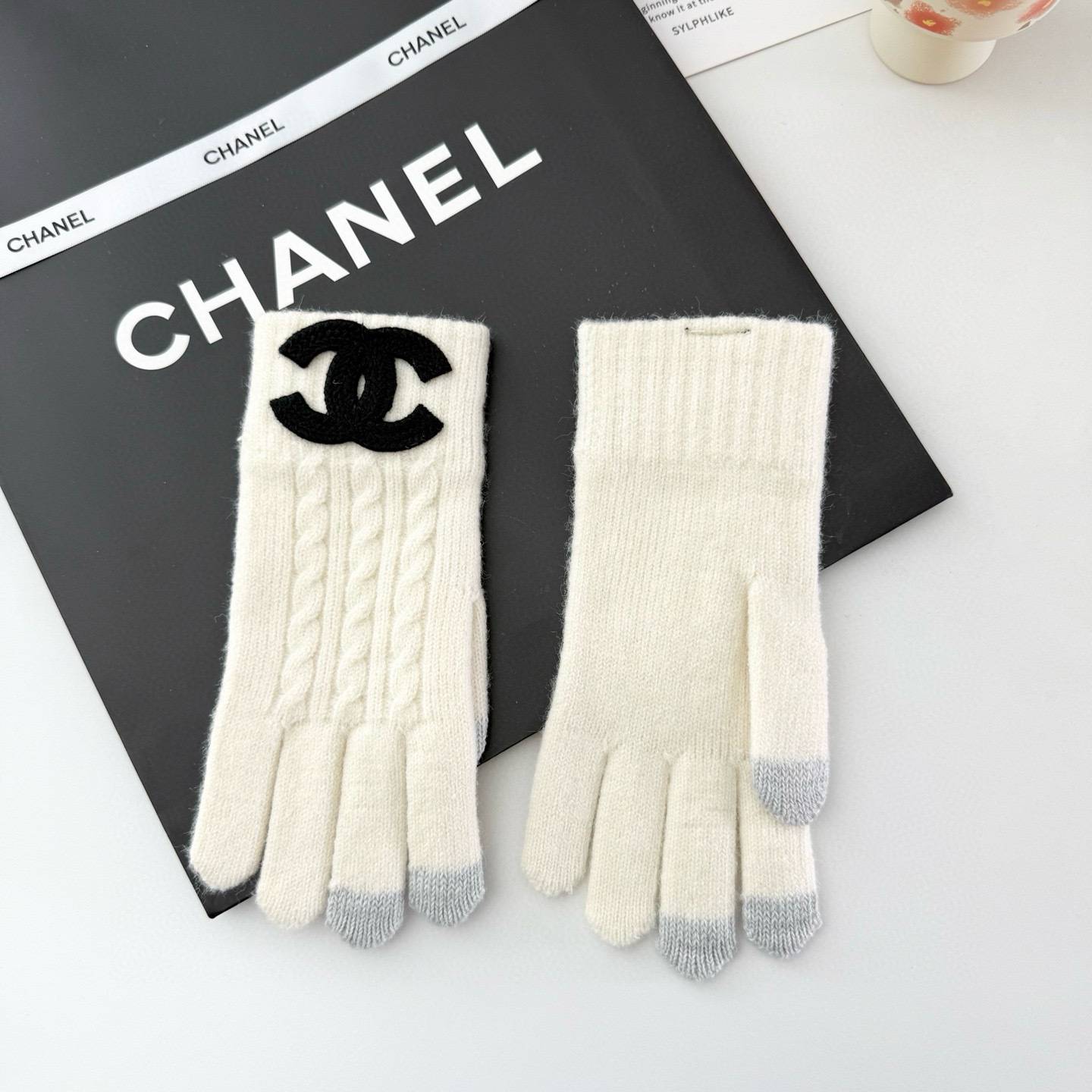 CHANEL シャネル 手袋 グローブ カシミアニット 編み込み 防寒 保温 通勤 ギフト ベージュ ブラック - 画像 5