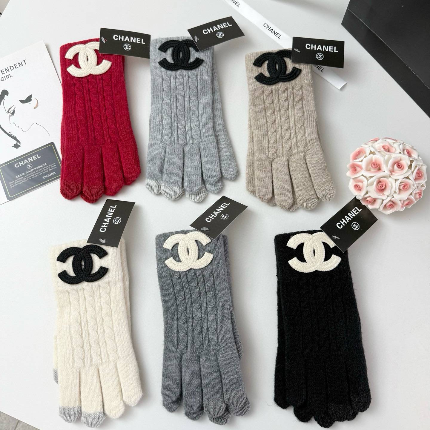 CHANEL シャネル レディース 革手袋 本革 スマホ対応 保温 おしゃれ ギフト ブラック ベージュ レッド グレー ホワイト