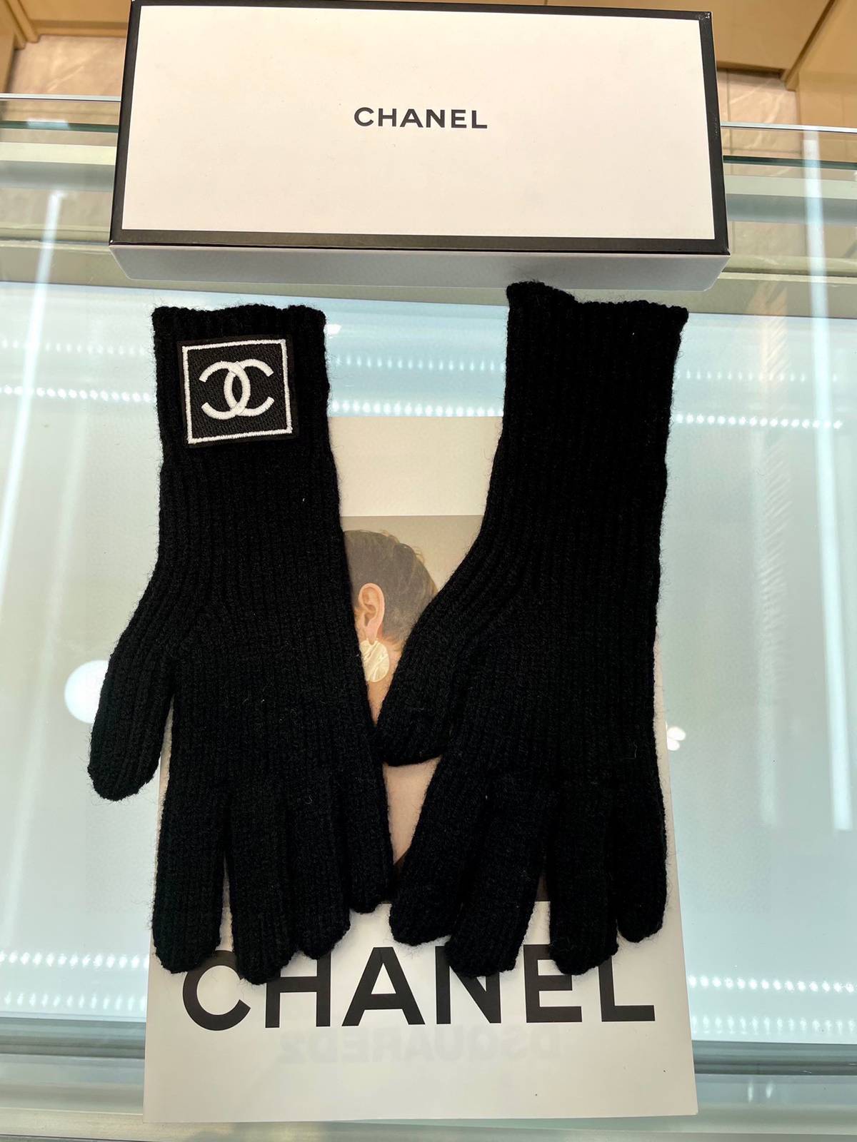 CHANEL シャネル ニット手袋 レディース スマホ対応 防寒 手袋 通勤 おしゃれ ホワイト 秋冬 高級感 - 画像 5