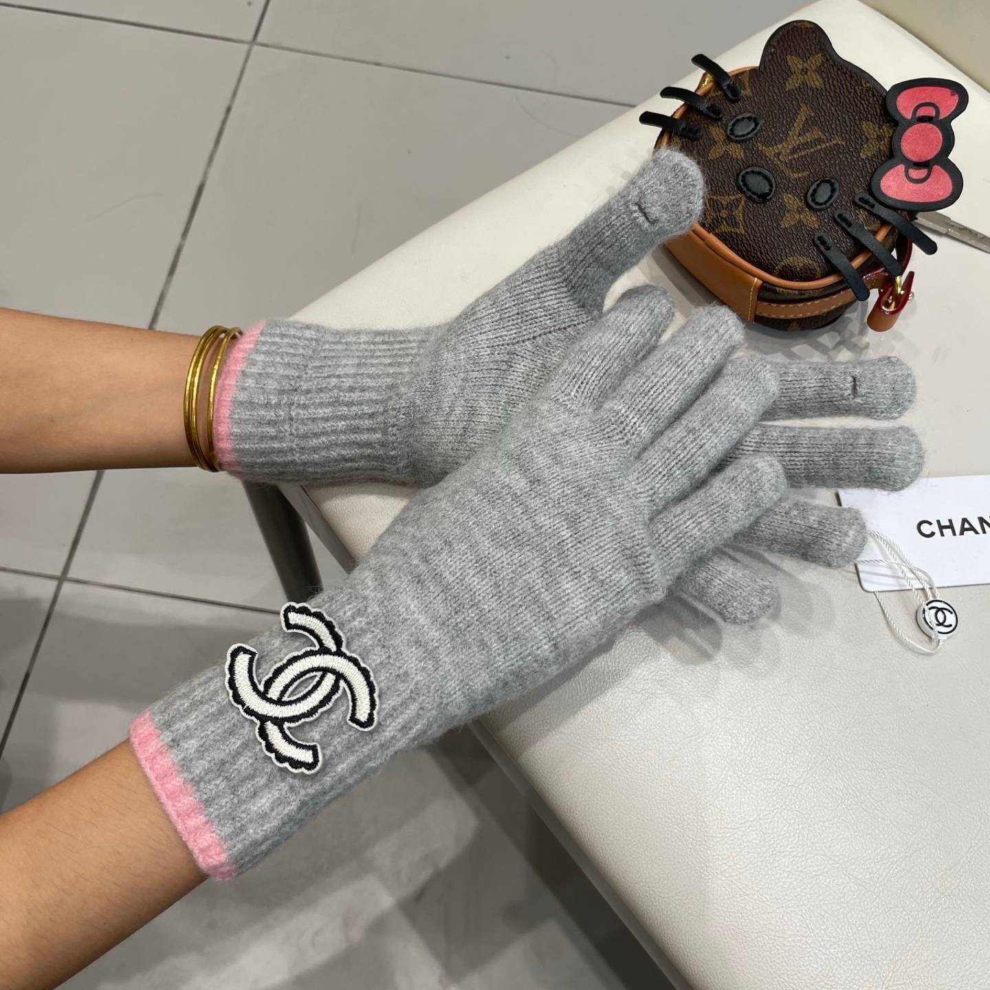 CHANEL シャネル ニット手袋 レディース スマホ対応 防寒 手袋 通勤 おしゃれ ホワイト 秋冬 高級感 - 画像 16