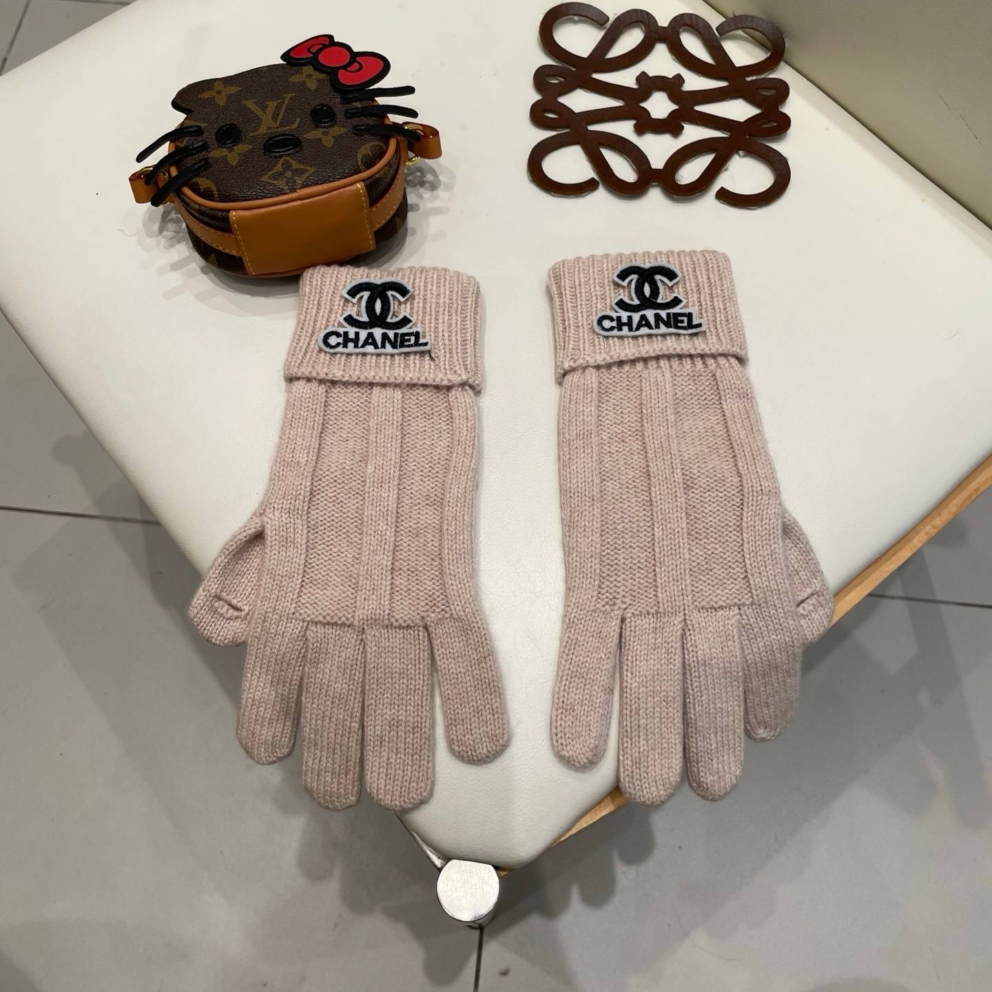 CHANEL シャネル レディースニット手袋 防寒 上品 秋冬 グレー ホワイト ネイビー ベージュ 全4色 - 画像 3