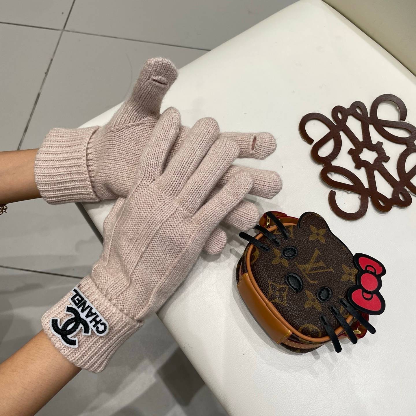 CHANEL シャネル レディースニット手袋 防寒 上品 秋冬 グレー ホワイト ネイビー ベージュ 全4色 - 画像 4