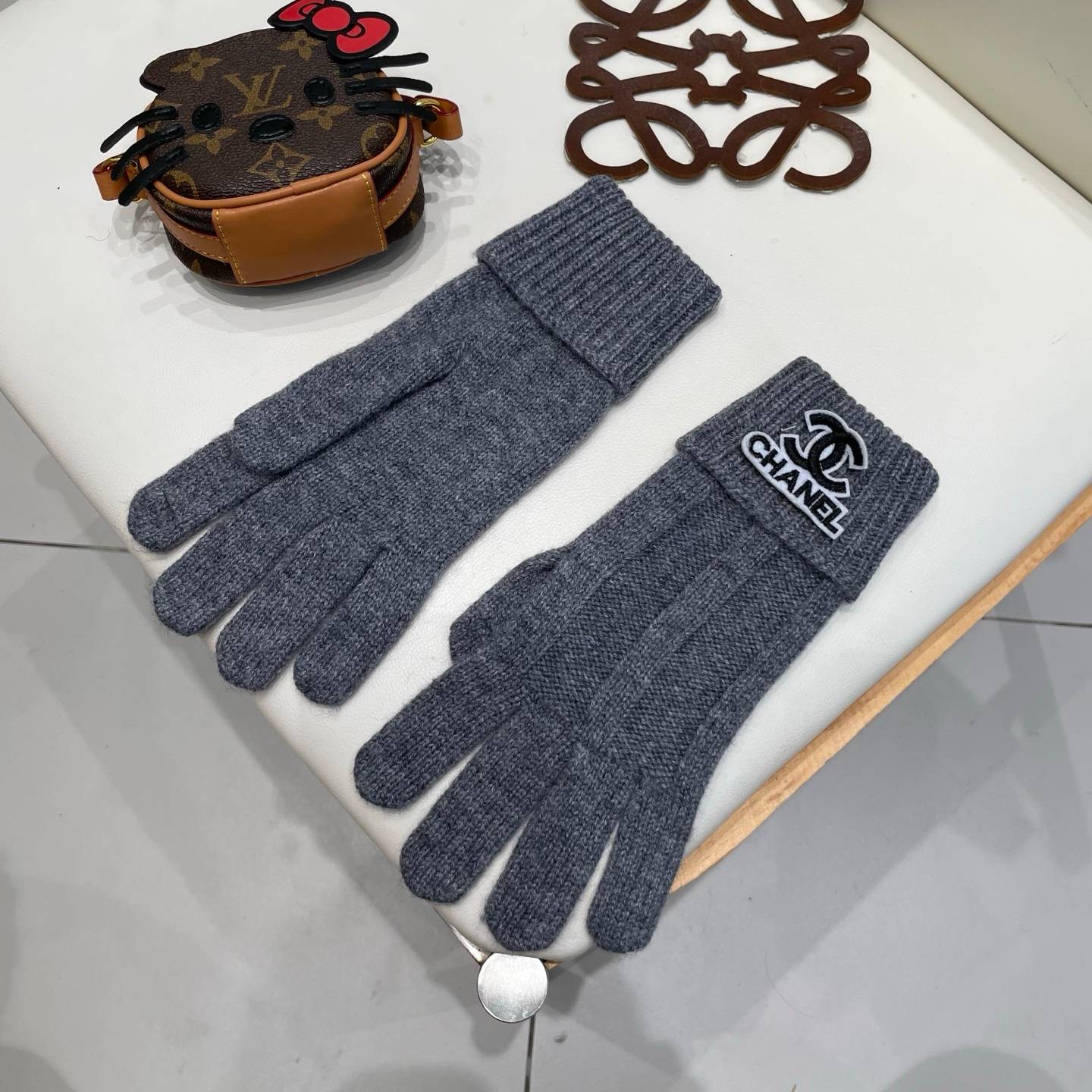 CHANEL シャネル レディースニット手袋 防寒 上品 秋冬 グレー ホワイト ネイビー ベージュ 全4色 - 画像 8