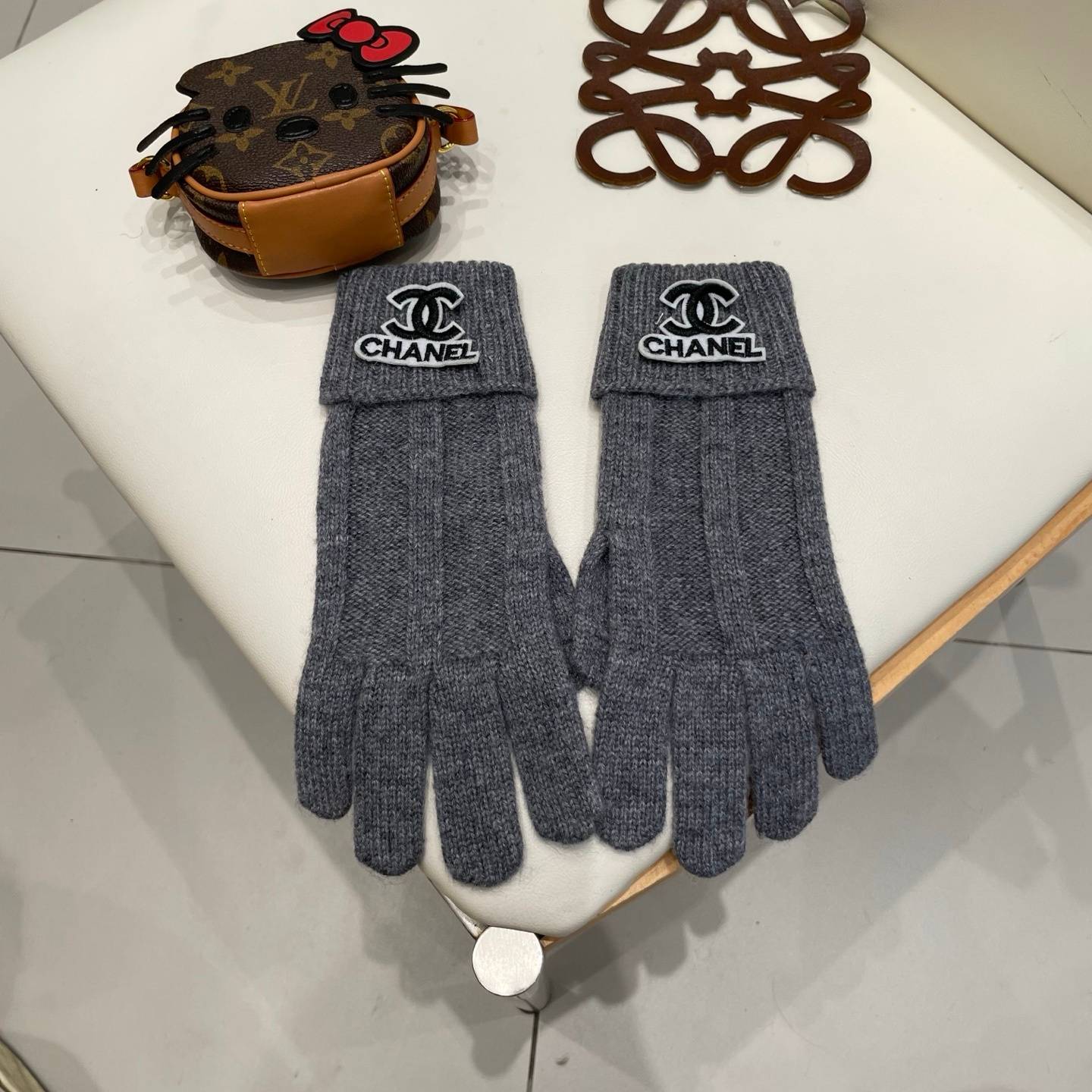 CHANEL シャネル レディースニット手袋 防寒 上品 秋冬 グレー ホワイト ネイビー ベージュ 全4色 - 画像 9