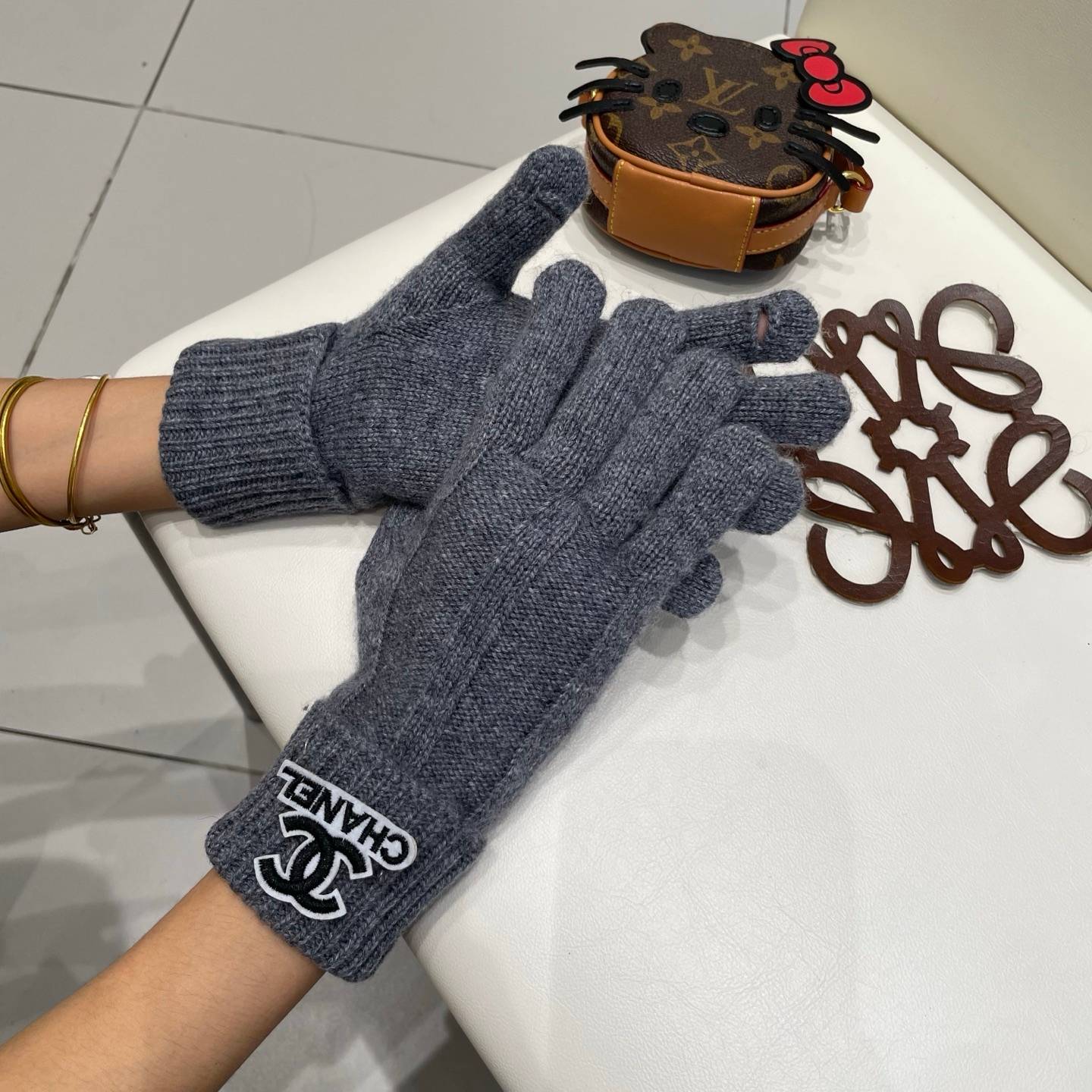 CHANEL シャネル レディースニット手袋 防寒 上品 秋冬 グレー ホワイト ネイビー ベージュ 全4色 - 画像 10