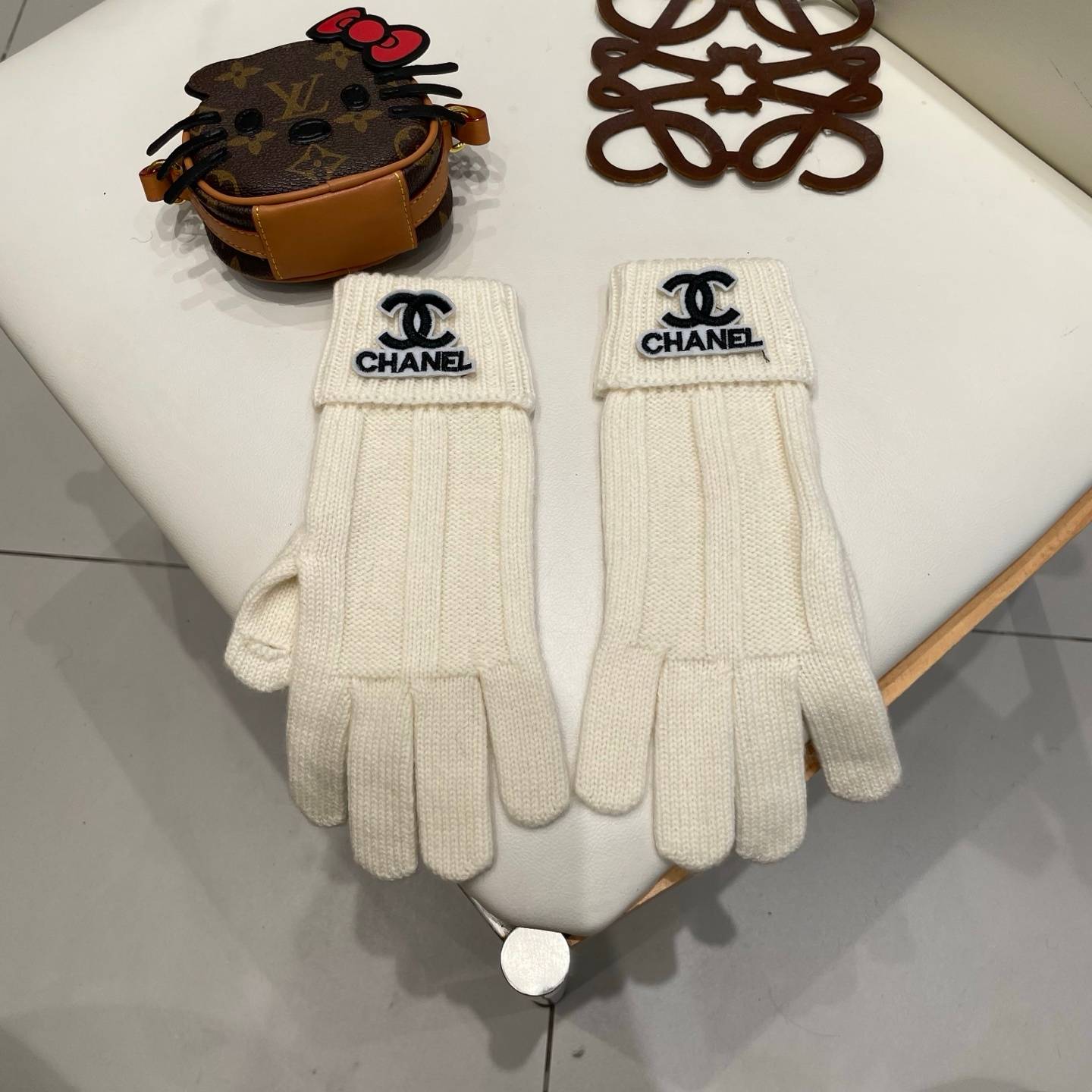CHANEL シャネル レディースニット手袋 防寒 上品 秋冬 グレー ホワイト ネイビー ベージュ 全4色 - 画像 12