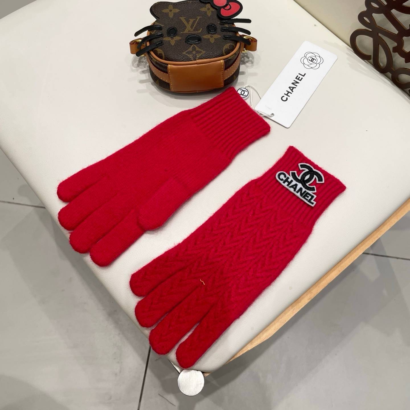 CHANEL シャネル ニット手袋 レディース 高級 防寒 おしゃれ レッド
