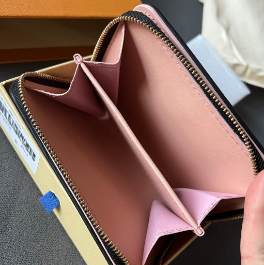 ルイ・ヴィトン モノグラムキャンバス 上品な長財布 レディースへのギフトに最適な定番モデル - 画像 6