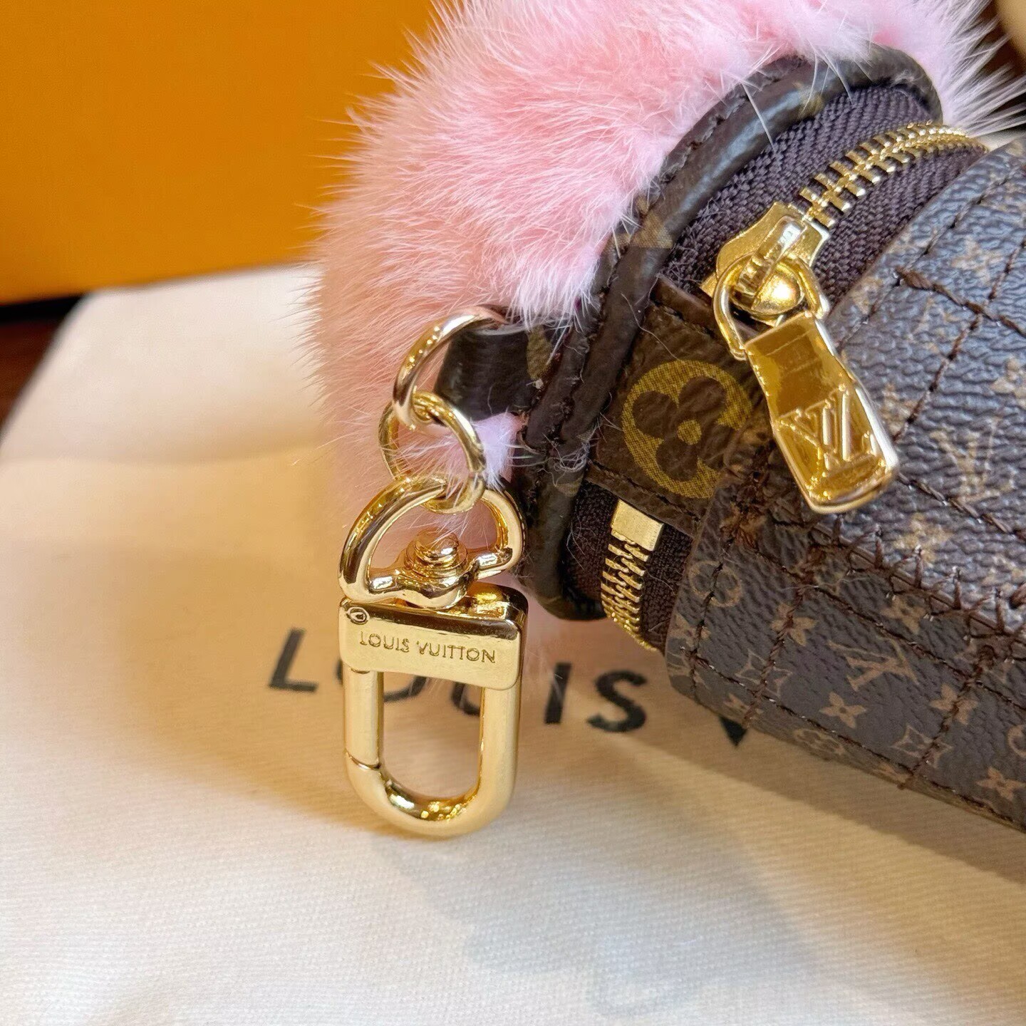 ルイヴィトン 　LouisVuitton 　アLVアイスクリーム　モノグラムリバース ローズ　チャーム　アクセサリー  　バッグチャーム - 画像 7