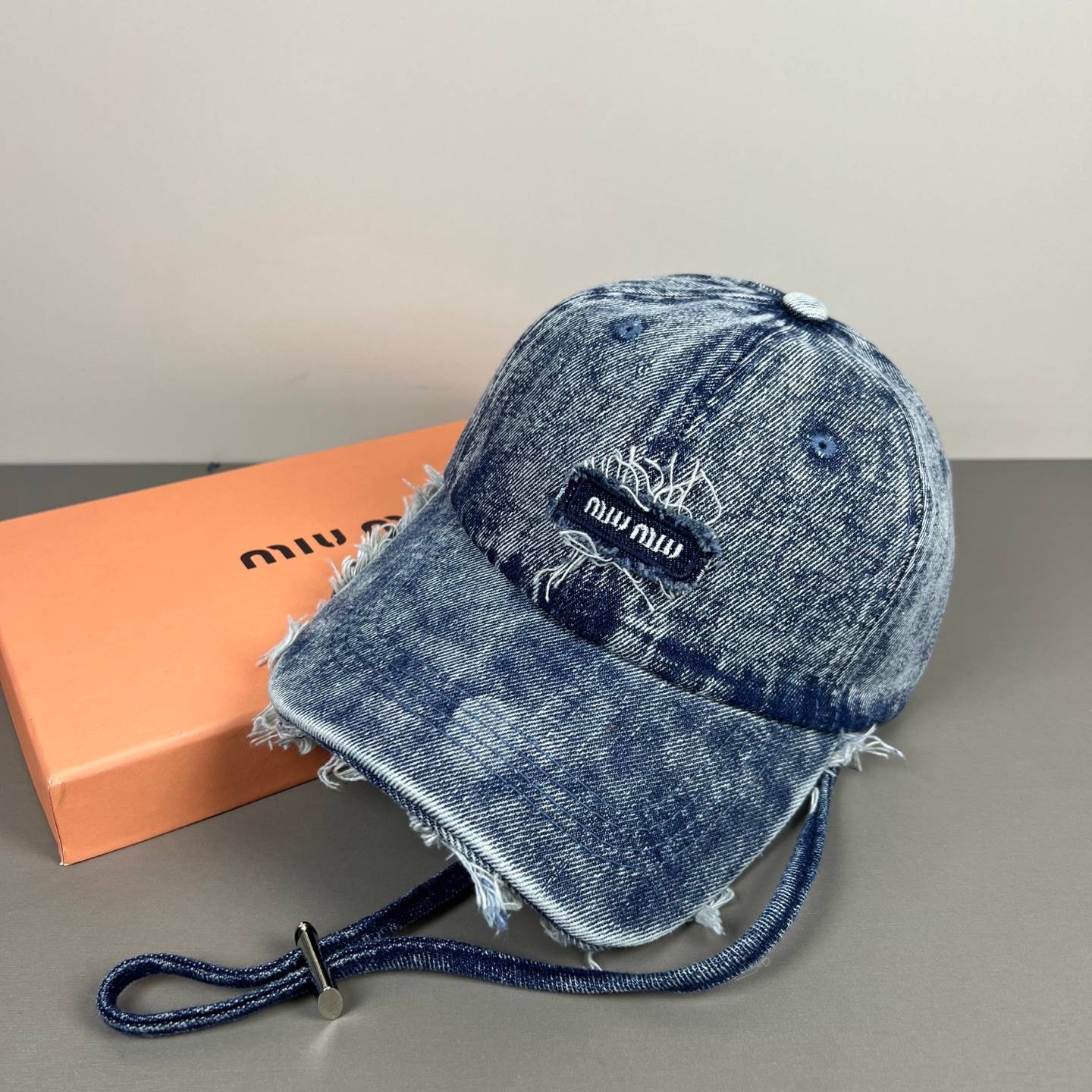 MIU ミュウミュ ロゴTシャツ ロゴ刺繍 クルーネック 綿100 全9色展開 - 画像 8