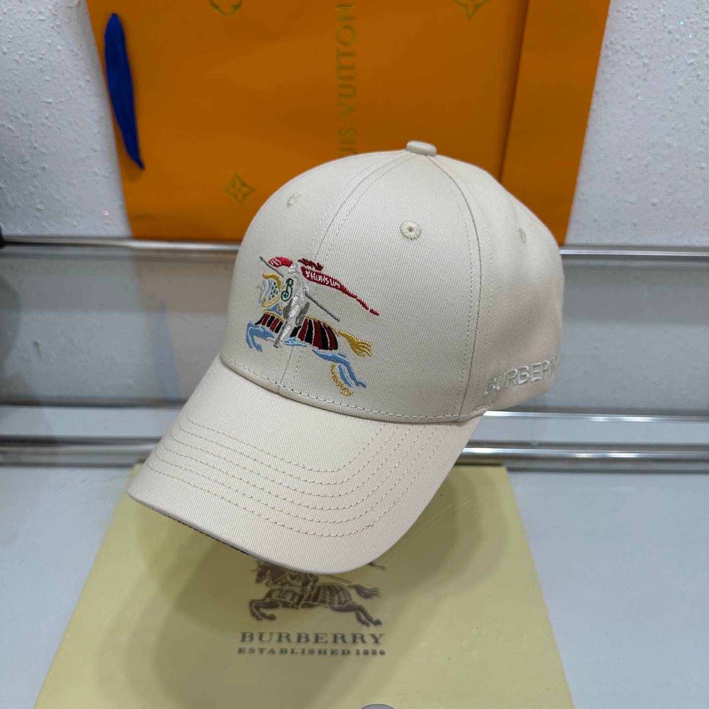 BURBERRY バーバリー キャップ ベースボールキャップ ロゴ刺繍 チェック柄 コットン ストリート メンズ レディース ユニセックス - 画像 8
