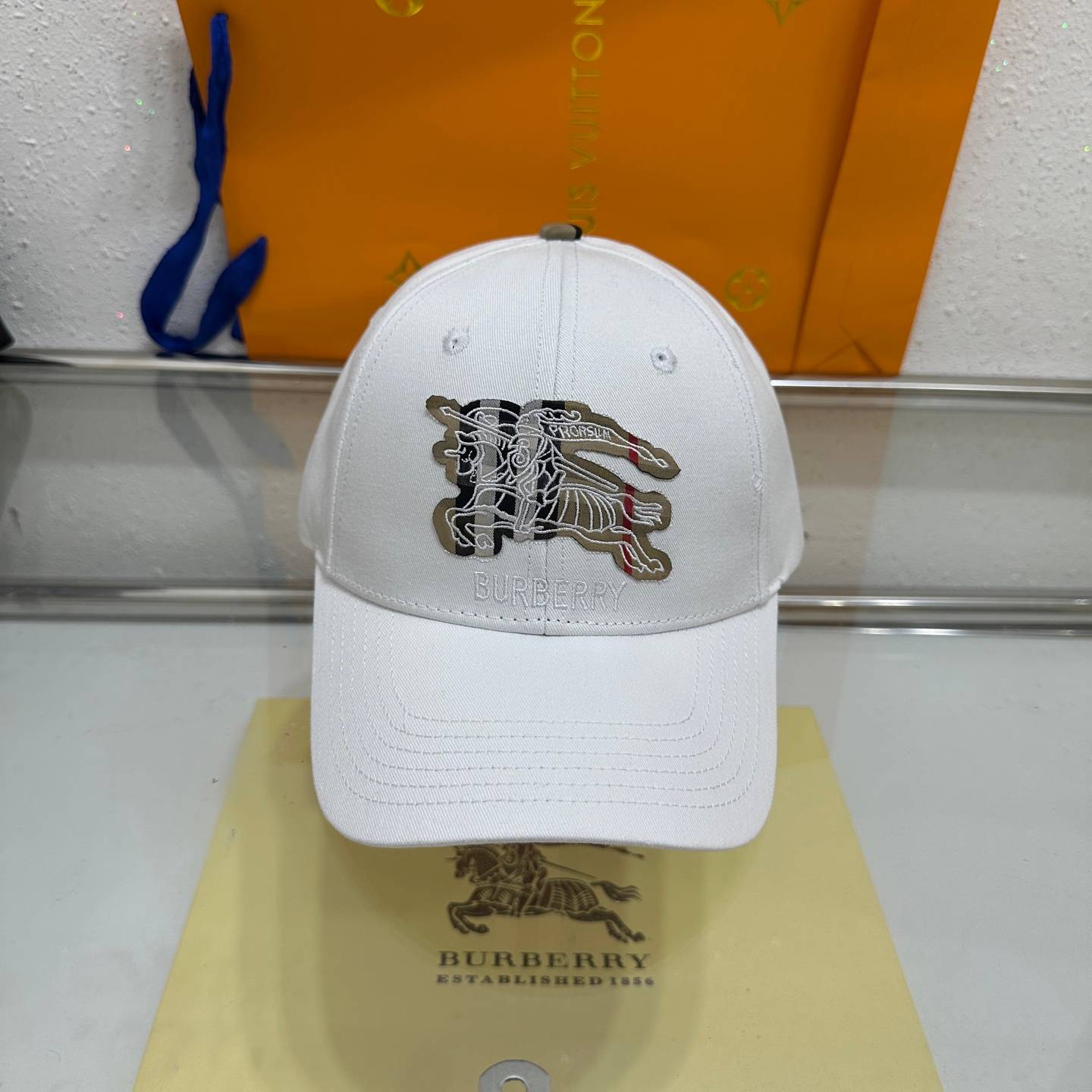 BURBERRY バーバリー キャップ ベースボールキャップ ロゴ刺繍 チェック柄 コットン ストリート メンズ レディース ユニセックス - 画像 14