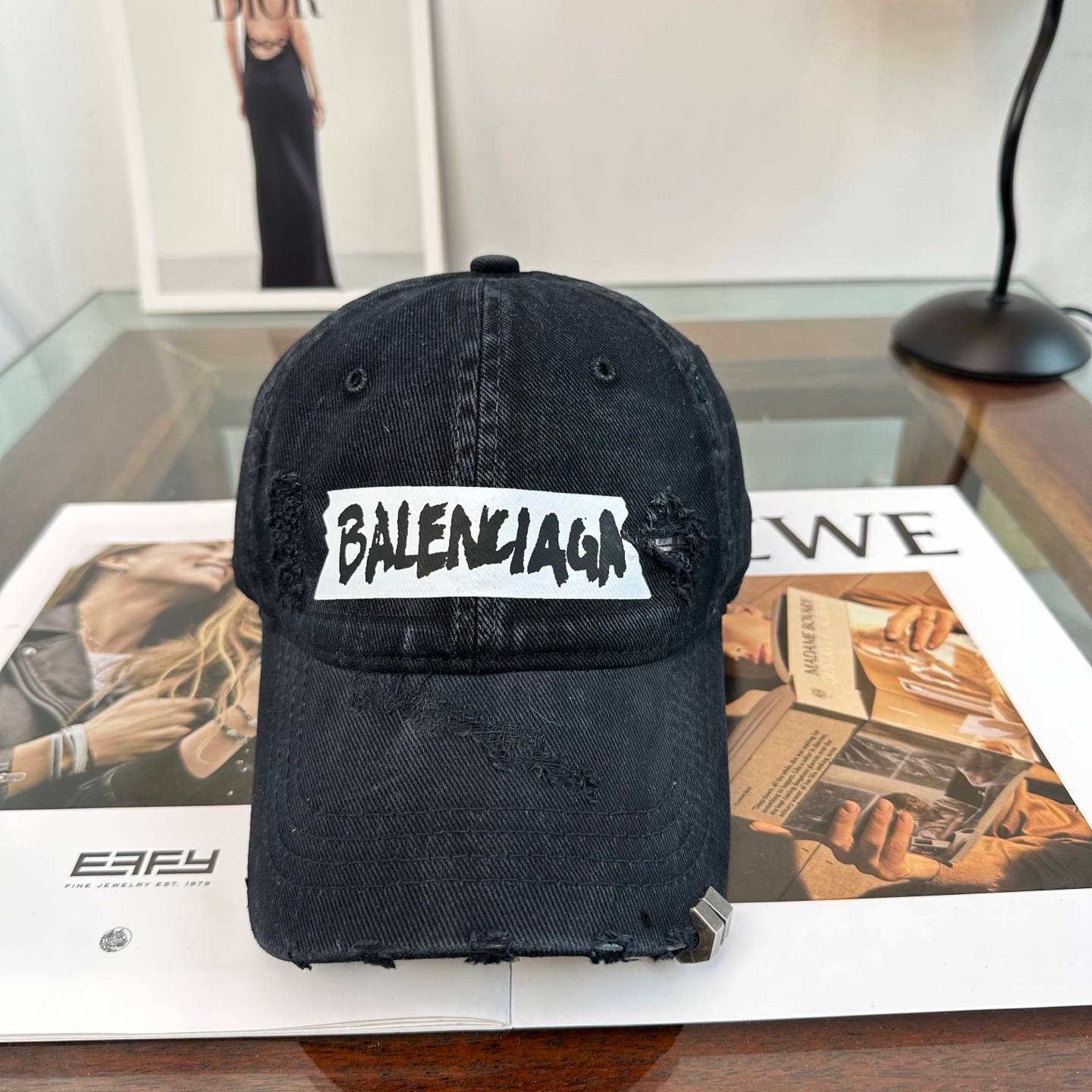 BALENCIAGA バレンシアガ ベースボールキャップ ロゴ刺繍 ダメージ加工 ウォッシュドコットン ストリート 古着風 ユニセックス ブラック ベージュ - 画像 4
