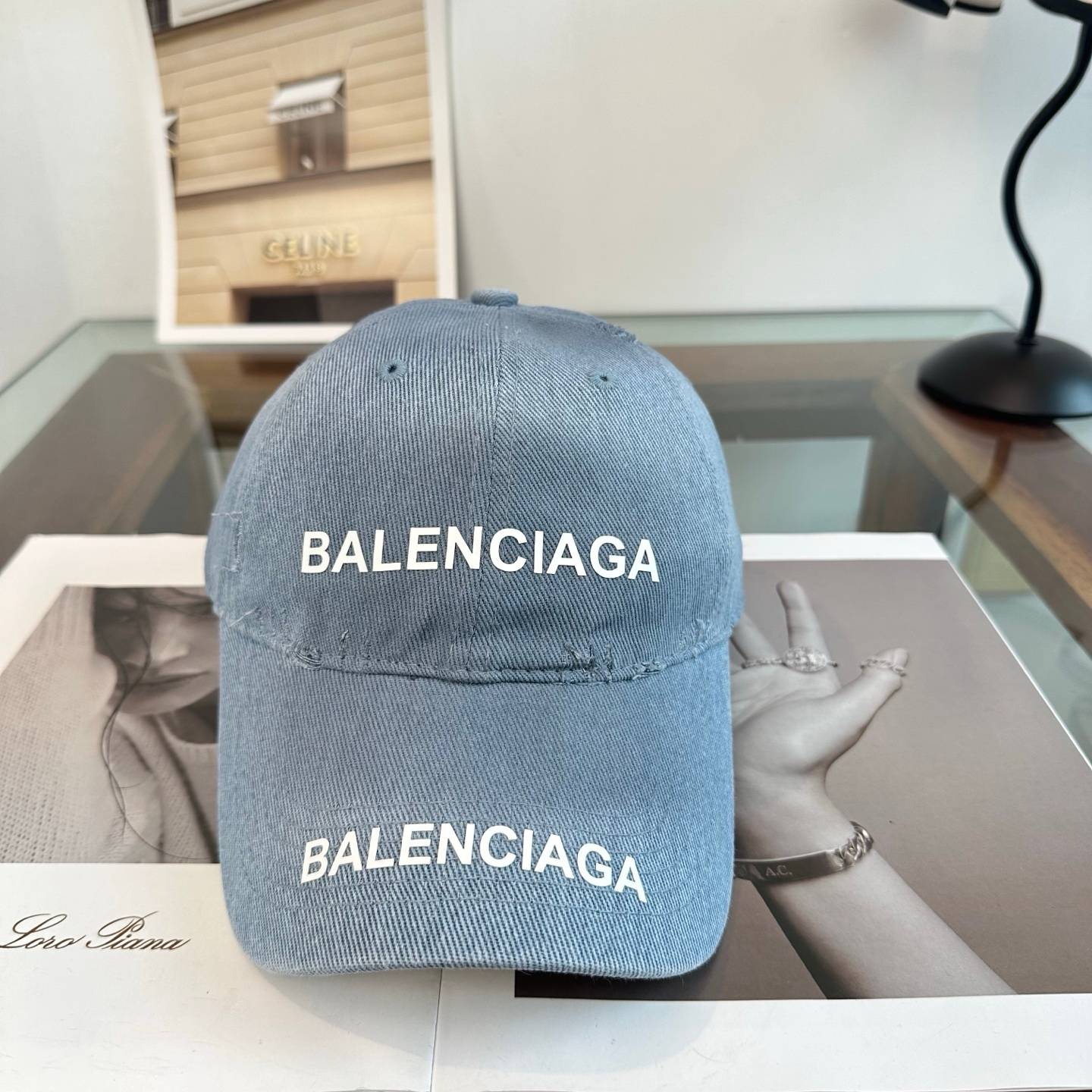 BALENCIAGA バレンシアガ キャップ ベースボールキャップ ロゴ刺繍 ローキャップ コットン ウォッシュド ストリート ユニセックス