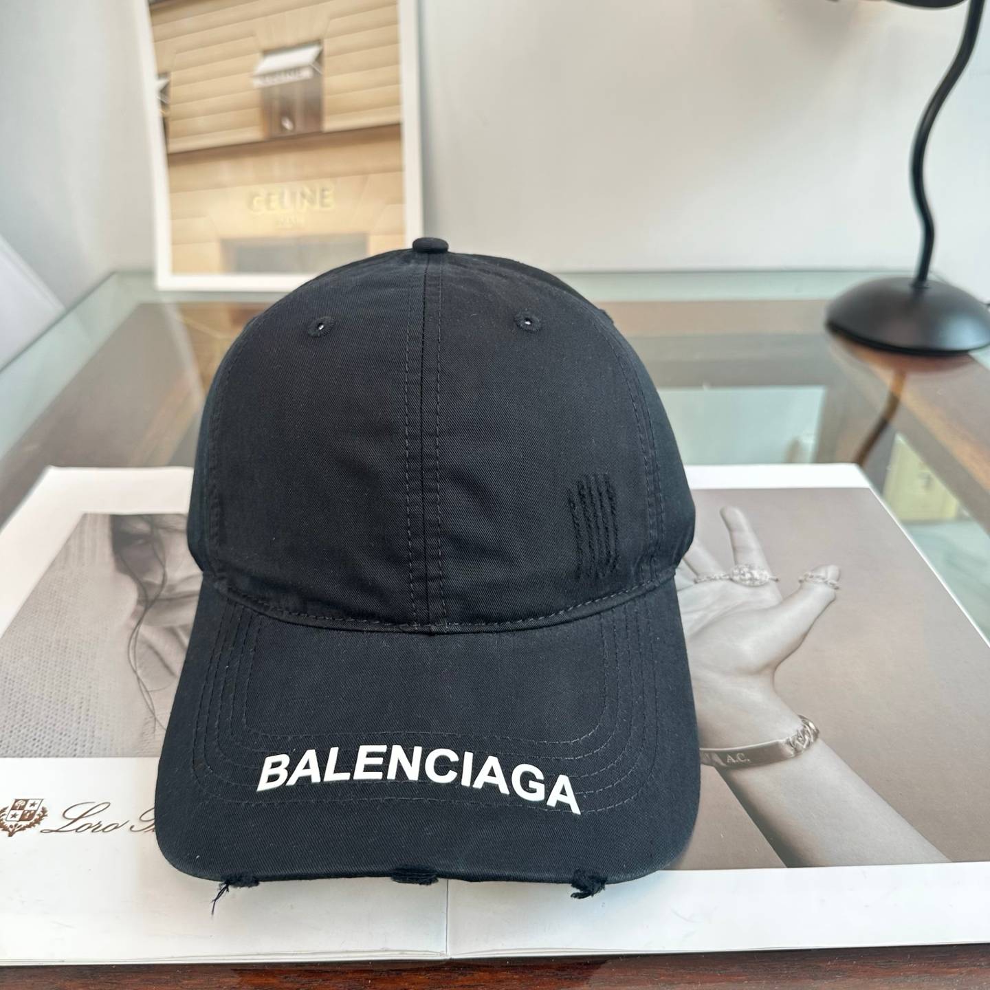 BALENCIAGA バレンシアガ キャップ ロゴ刺繍 ローキャップ コットン ウォッシュド ストリート メンズ レディース ユニセックス - 画像 2
