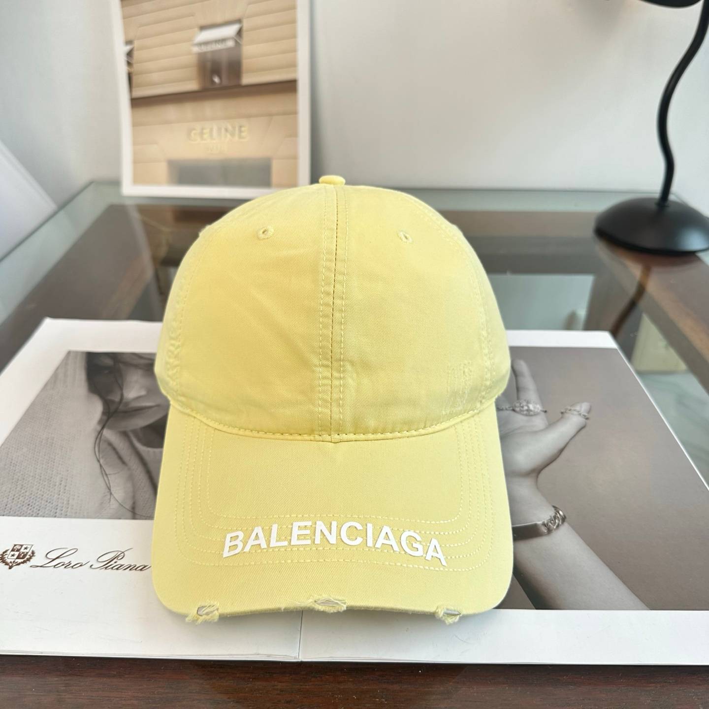 BALENCIAGA バレンシアガ キャップ ロゴ刺繍 ローキャップ コットン ウォッシュド ストリート メンズ レディース ユニセックス - 画像 3