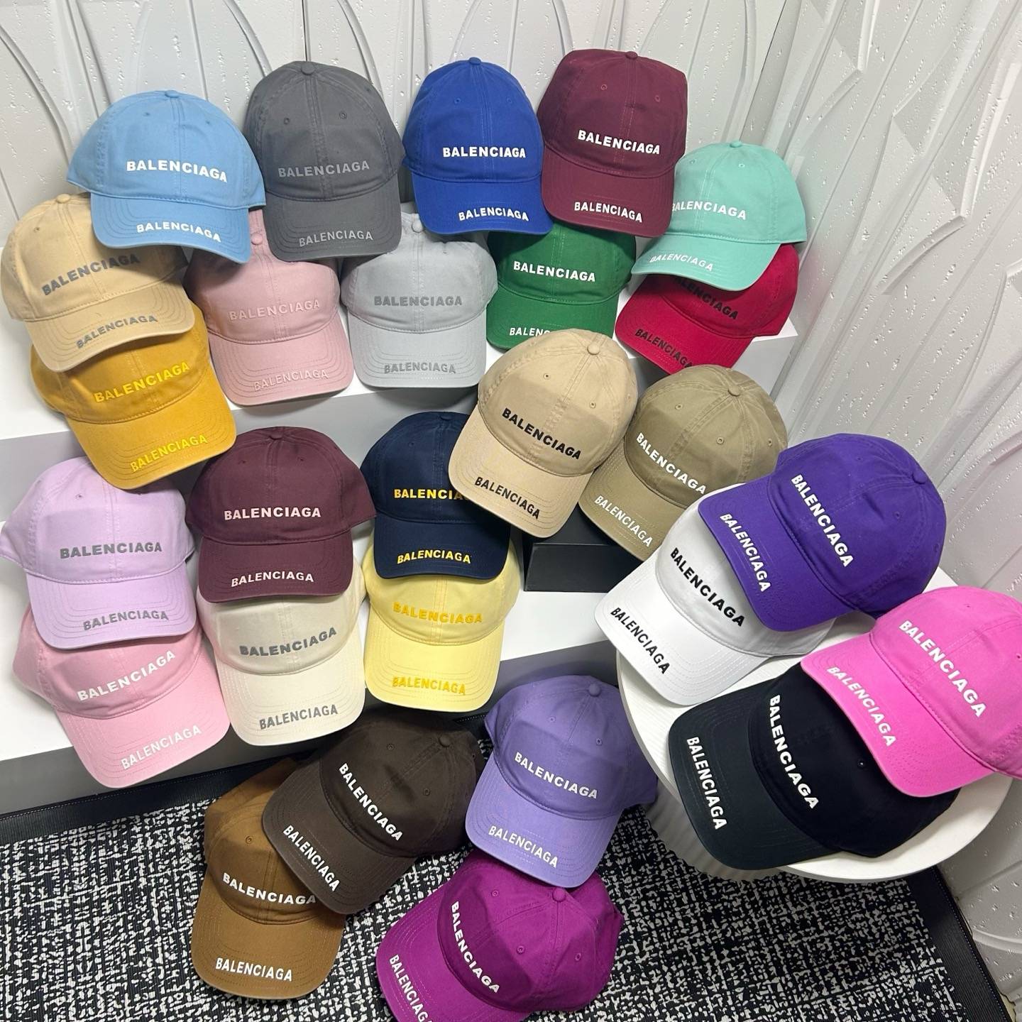 BALENCIAGA バレンシアガ ロゴキャップ ココマーク プリント ファッション ビッグロゴ フランネル カラー展開 - 画像 3