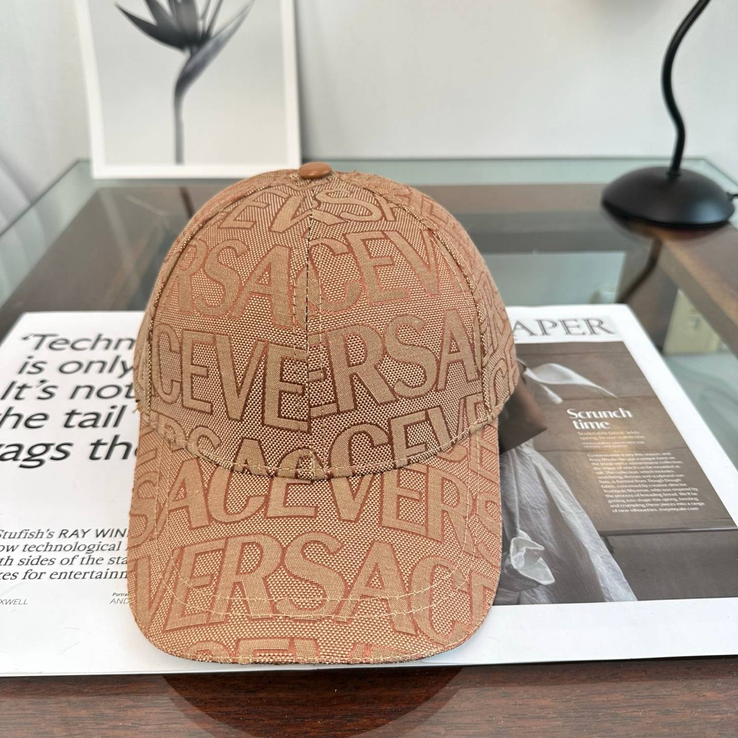 VERSACE ヴェルサーチェ キャップ ロゴ刺繍 メタリックゴールドバックル コットン素材 ストリート ユニセックス ブラック ホワイト ベージュ ネイビー - 画像 10