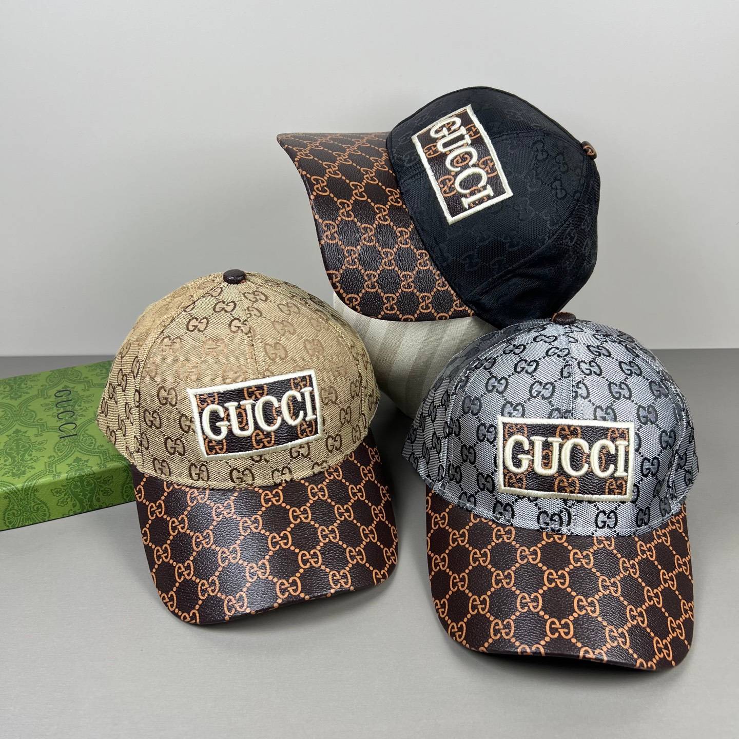 GUCCI グッチ ベースボールキャップ ロゴ刺繍 ローキャップ コットン ストリート ユニセックス ブラック ホワイト ネイビー カーキ ベージュ - 画像 11