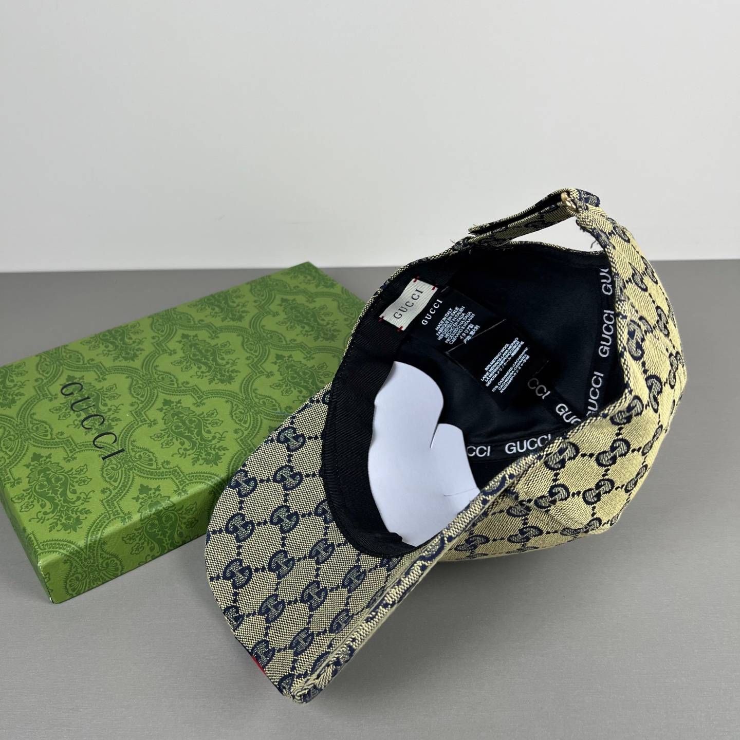 GUCCI グッチ ベースボールキャップ ロゴ刺繍 ローキャップ コットン ストリート ユニセックス ブラック ホワイト ネイビー カーキ ベージュ - 画像 12