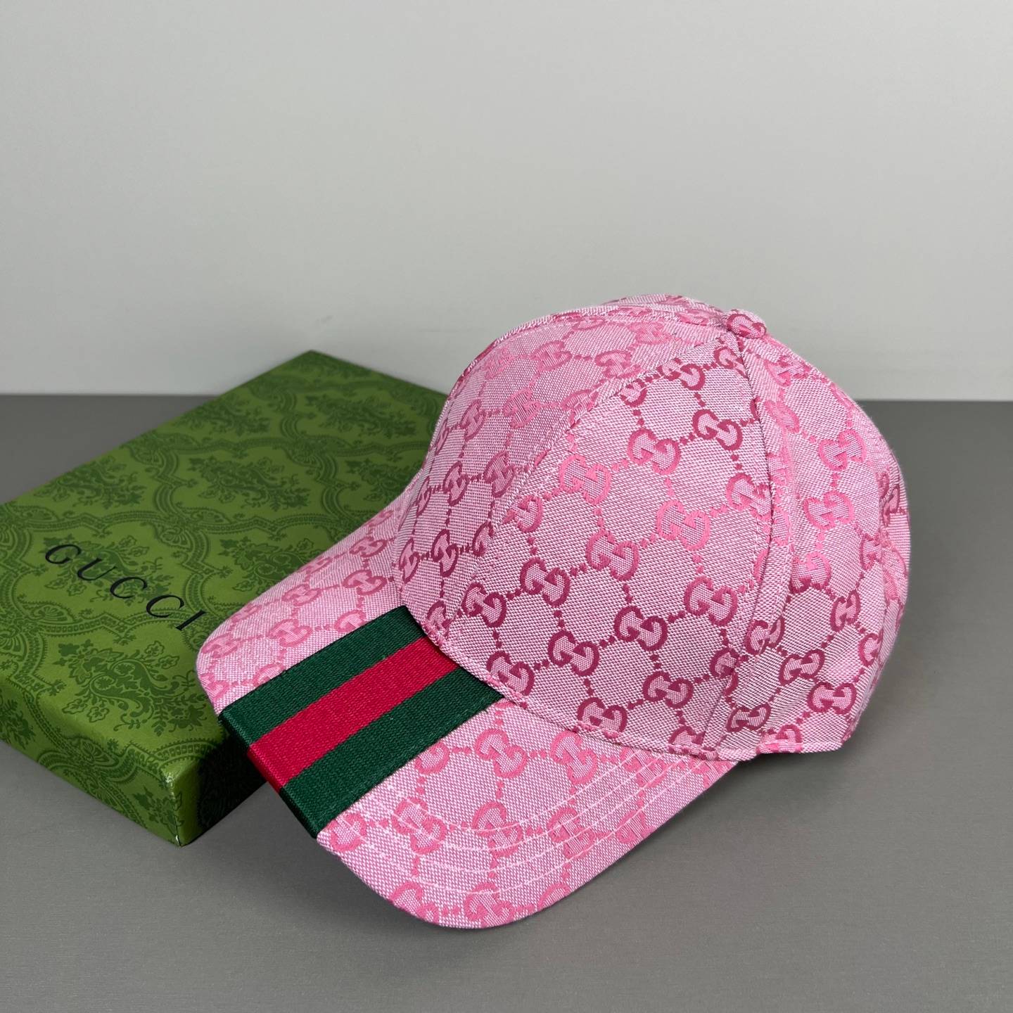GUCCI グッチ ベースボールキャップ グッチロゴ刺繍 ローキャップ コットン ストリート ユニセックス サイズ調整可能 - 画像 3
