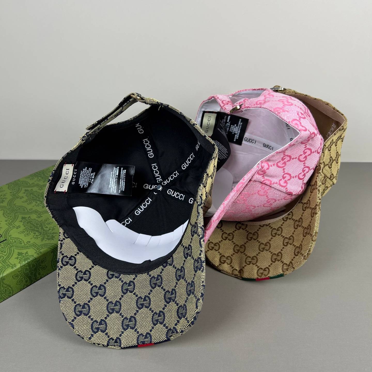 GUCCI グッチ ベースボールキャップ グッチロゴ刺繍 ローキャップ コットン ストリート ユニセックス サイズ調整可能 - 画像 4