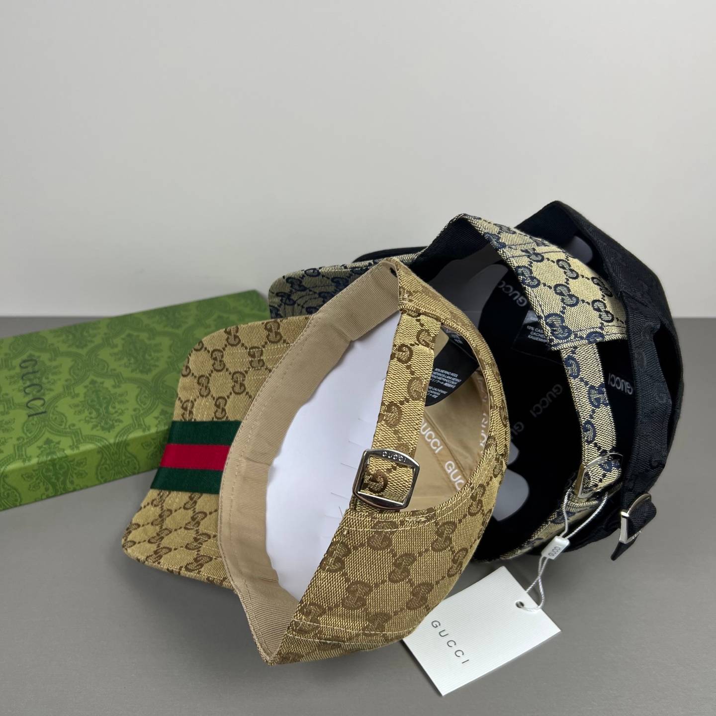 GUCCI グッチ ベースボールキャップ ロゴ刺繍 デニム風 ローキャップ ストリート ユニセックス ブラック ベージュ ネイビー
