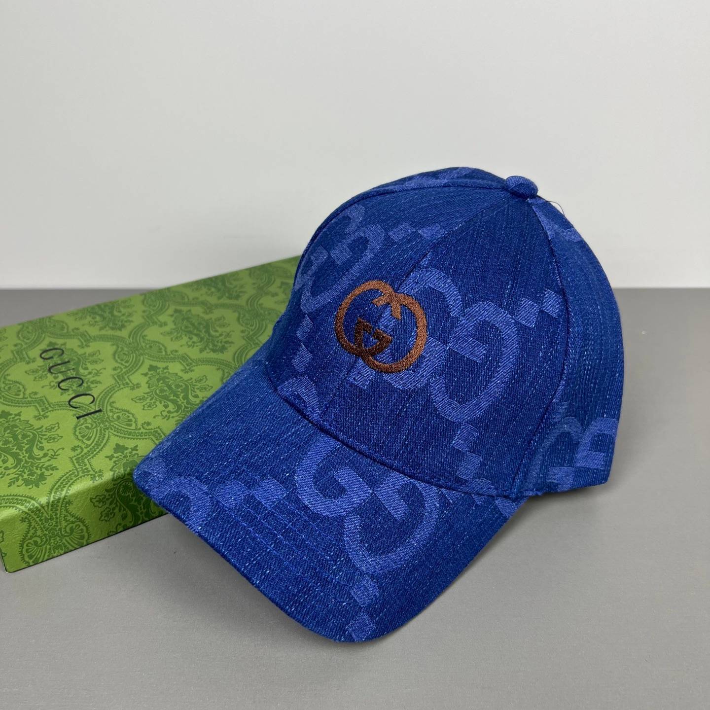 GUCCI グッチ ベースボールキャップ ロゴ刺繍 デニム ローキャップ ストリート ユニセックス ブラック - 画像 3