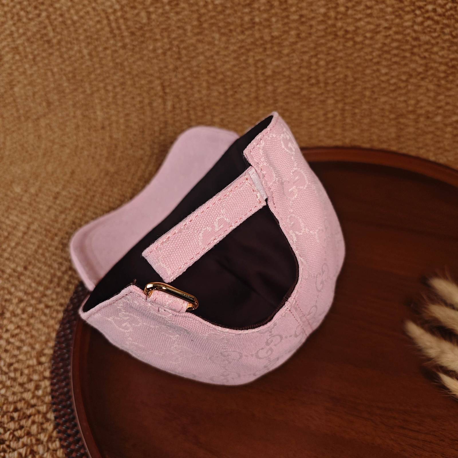GUCCI グッチ ベースボールキャップ ロゴ刺繍 メッシュ素材 ローキャップ ストリート ユニセックス ブラック ピンク レッド グリーン ブルー オリーブ - 画像 4