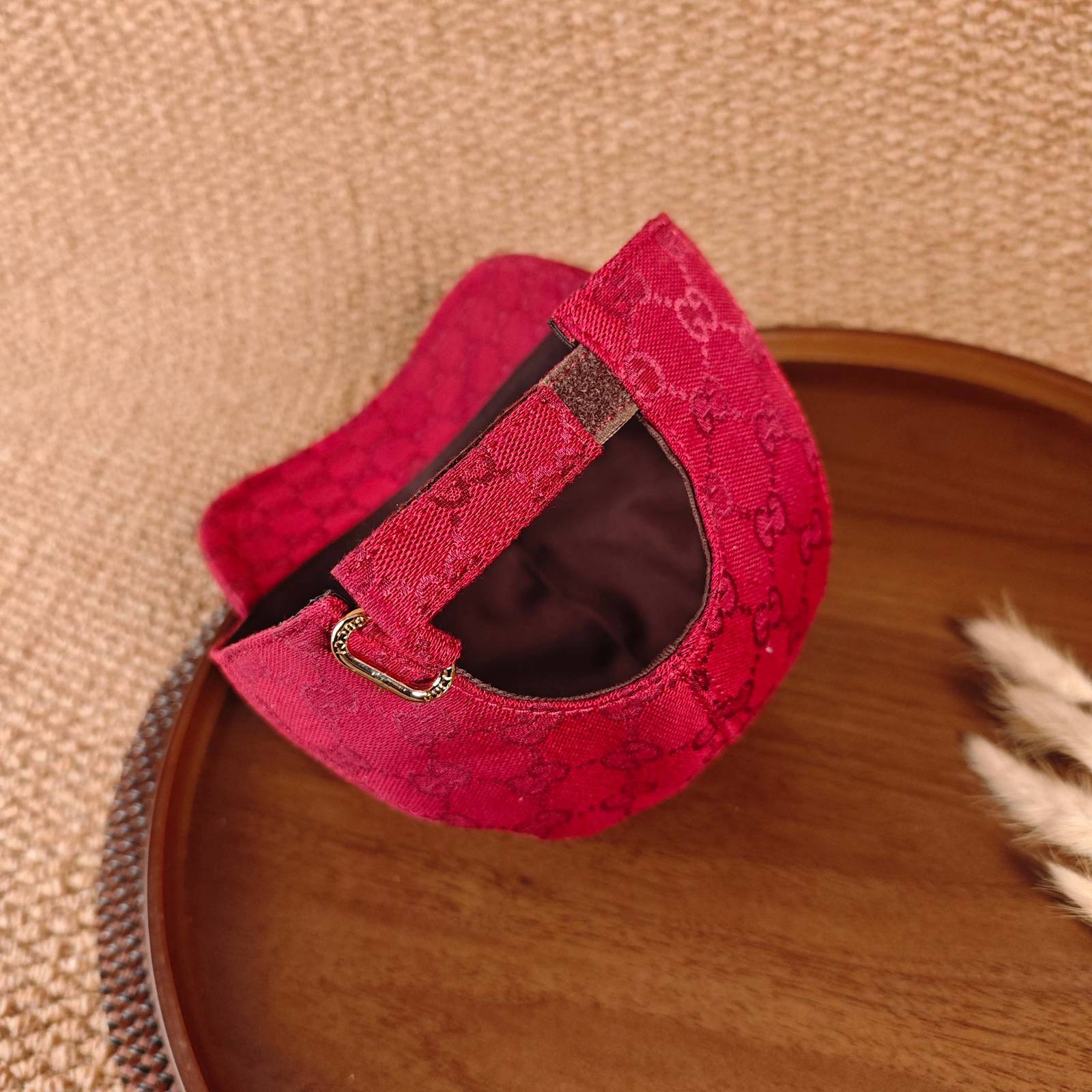 GUCCI グッチ ベースボールキャップ ロゴ刺繍 メッシュ素材 ローキャップ ストリート ユニセックス ブラック ピンク レッド グリーン ブルー オリーブ - 画像 10