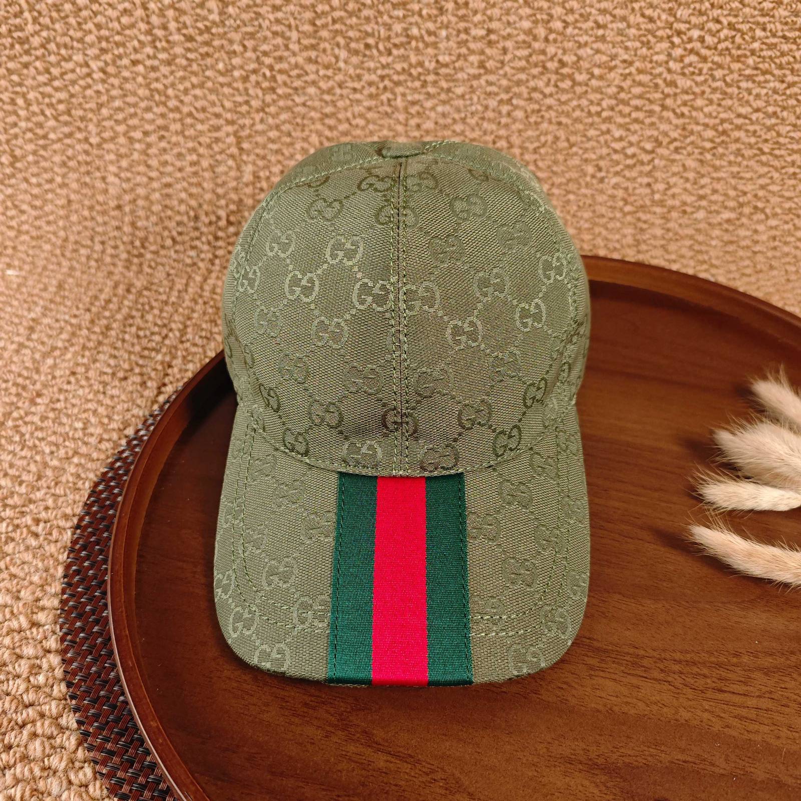 GUCCI グッチ ベースボールキャップ ロゴ刺繍 メッシュ素材 ローキャップ ストリート ユニセックス ブラック ピンク レッド グリーン ブルー オリーブ - 画像 15