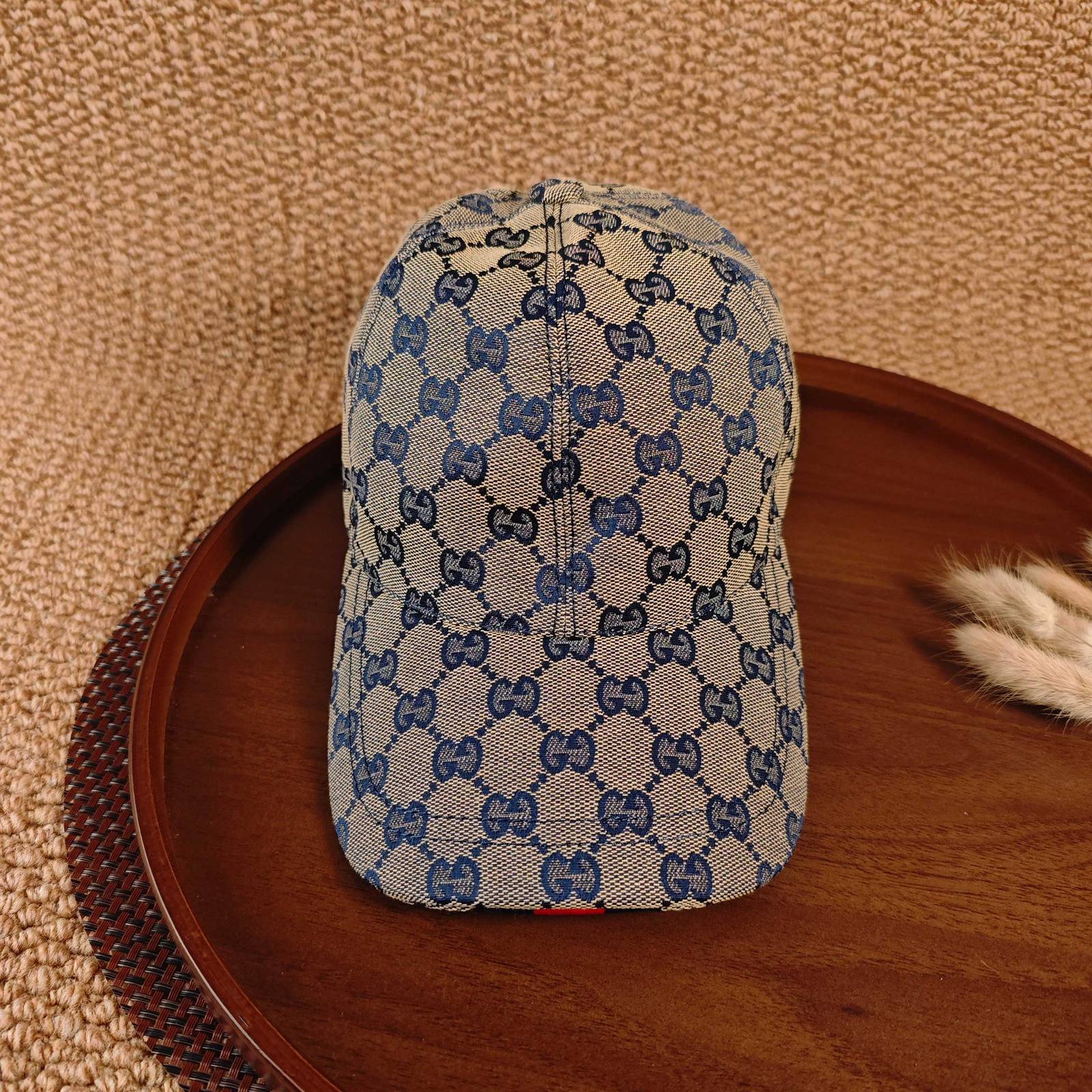 GUCCI グッチ ベースボールキャップ ロゴ刺繍 ローキャップ コットン カジュアル ストリート ユニセックス - 画像 6