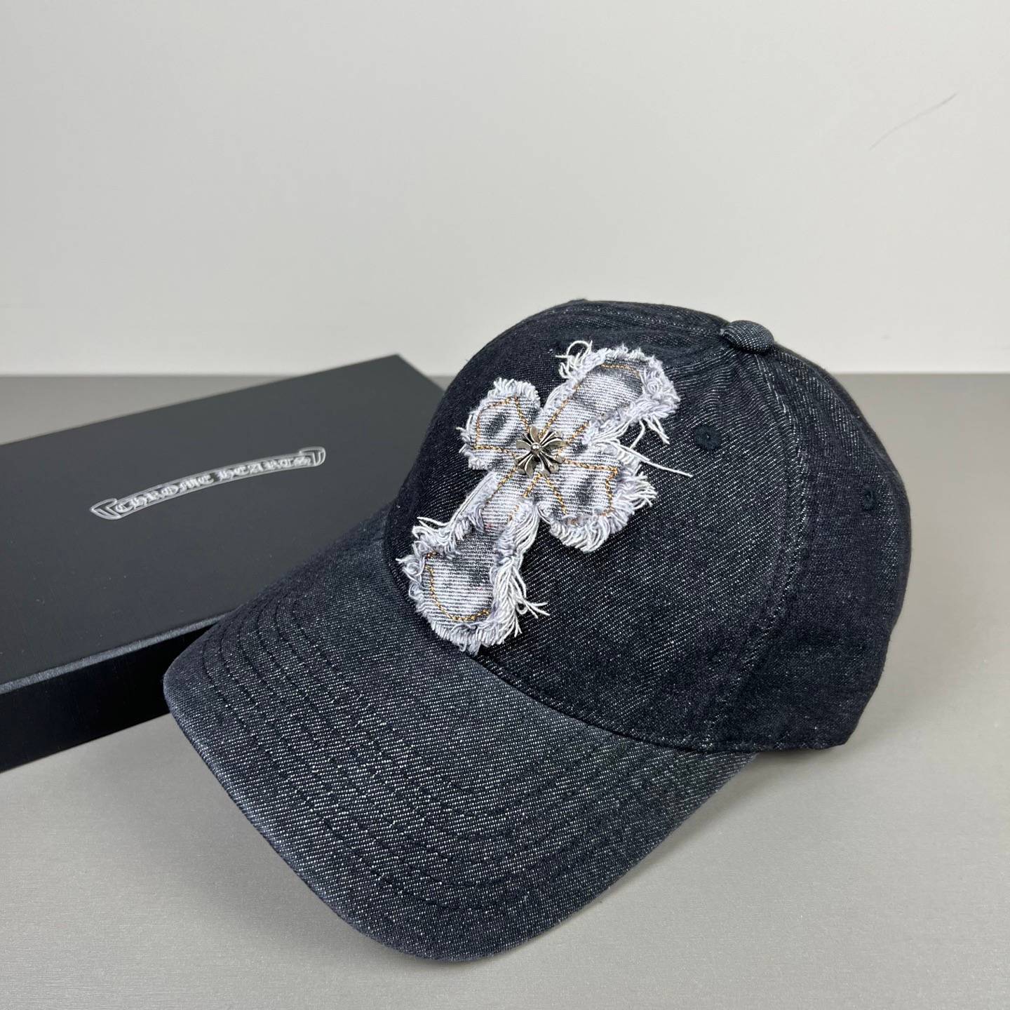 CHROME HEARTS クロムハーツ キャップ ロゴ刺繍 ローキャップ デニム ストリート ユニセックス ブラック ネイビー ベージュ - 画像 2