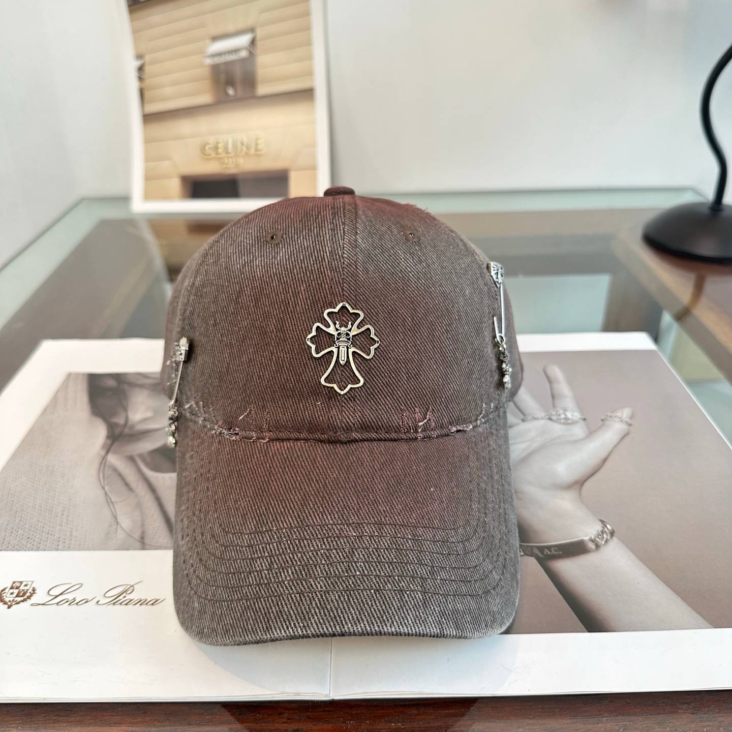 CHROME HEARTS クロムハーツ キャップ ロゴ刺繍 ローキャップ コットン ストリート 古着風 小顔効果 サイズ調整可能 - 画像 4