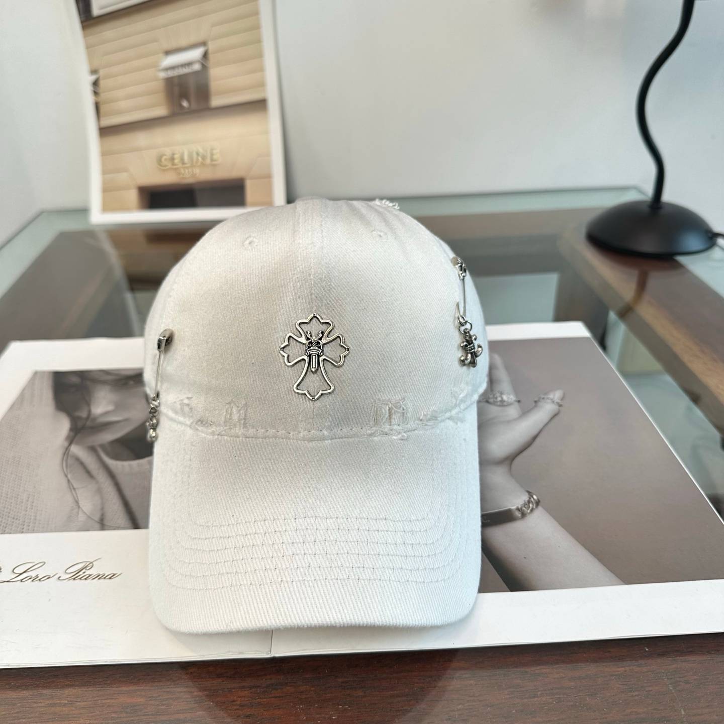 CHROME HEARTS クロムハーツ キャップ ロゴ刺繍 ローキャップ コットン ストリート 古着風 小顔効果 サイズ調整可能 - 画像 6