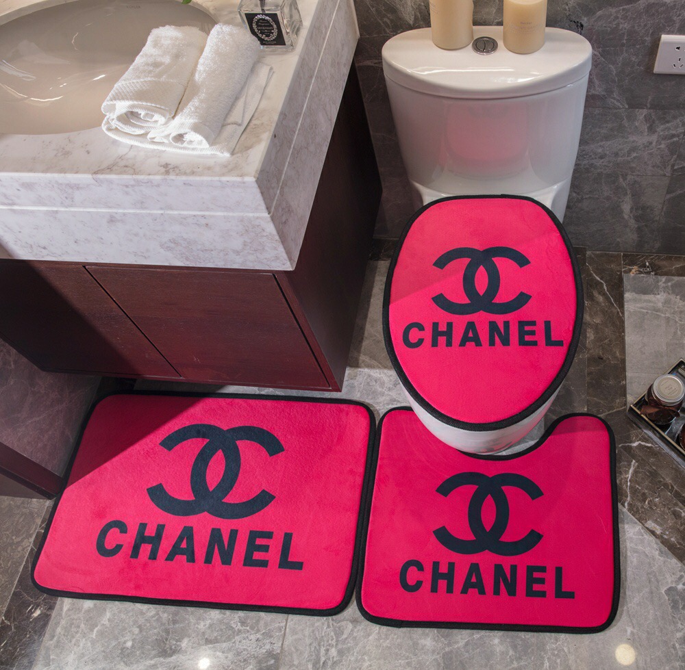 CHANELトイレマットセット　3点セット　シャネルフタカバーセット洗える　便座カバー/足元マット 選べる2種