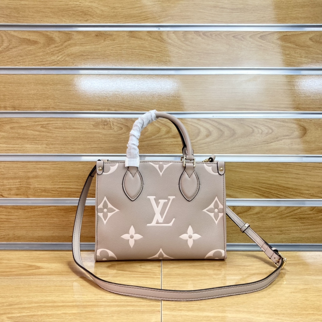 ルイヴィトンバッグ　LOUIS VUITTON　オンザゴー PM　トートバッグ　モノグラム　ハンドバッグ　ショルダーバッグ　ブラウン