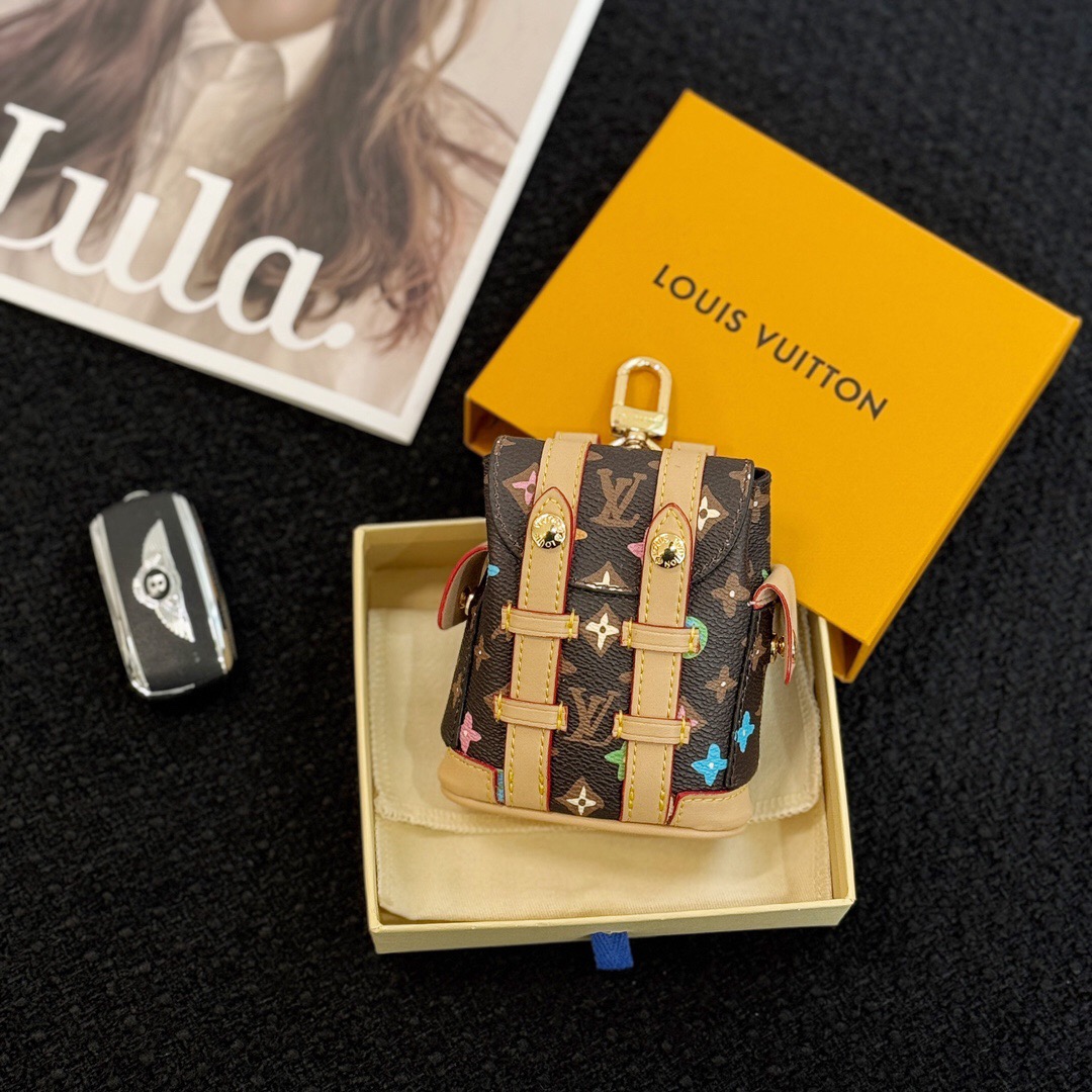 ルイヴィトン 　LOUIS VUITTON　バックパック「クリストファー」　ビジューサック　ミニクリストファー　モノグラム　LVポーチ　キーリング付ポーチ　チャーム　キーホルダー - 画像 7