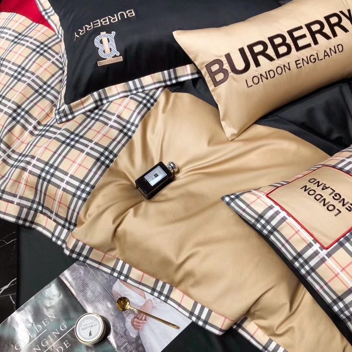 バーバリー布団カバーセット刺繍系　4点ベッド寝具セットBurberry　掛け布団カバー/ボックスシーツ　新居用品ゴージャス　ブラック