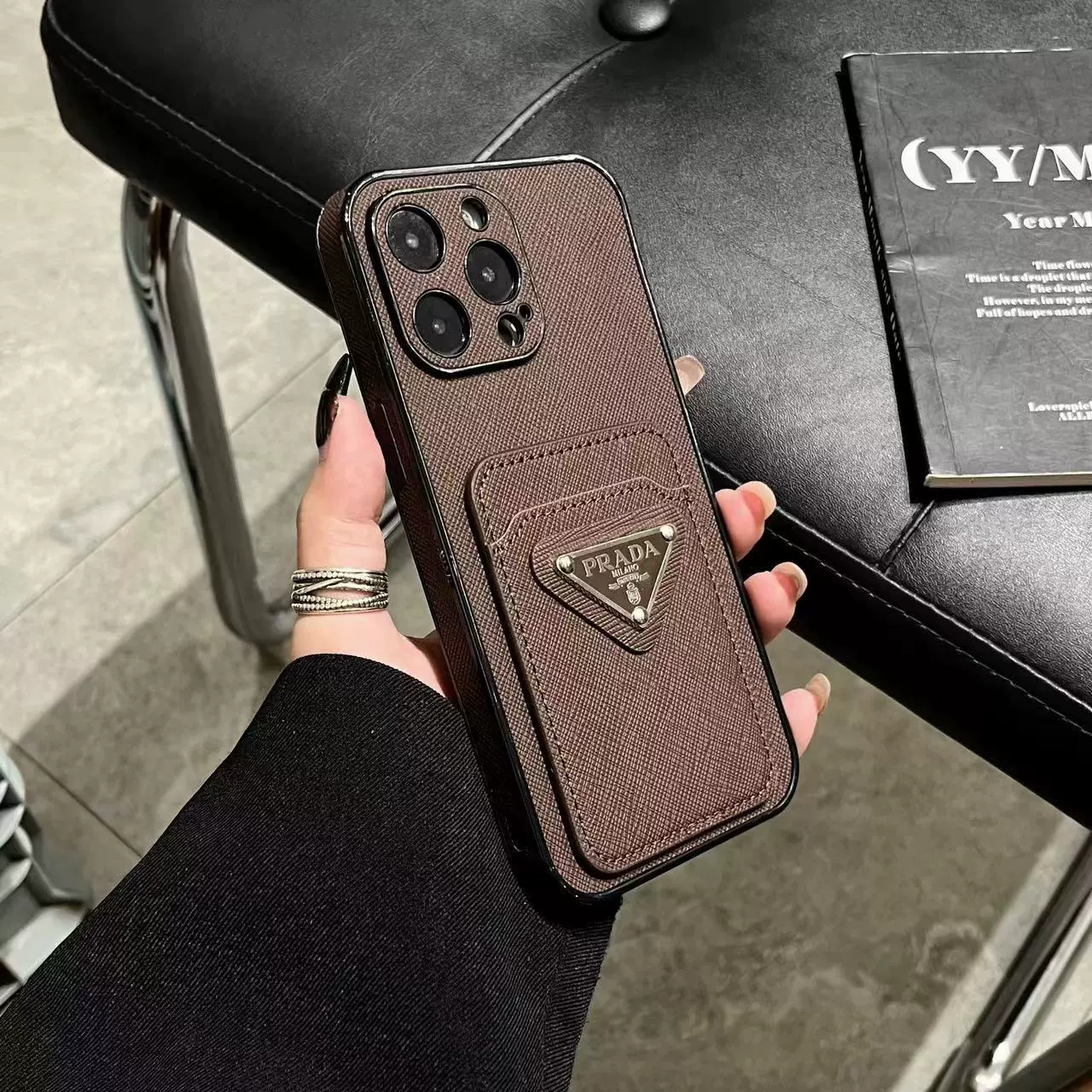iPhoneケースプラダ マルチポケットスマホケース 1色入 📱 - 画像 4