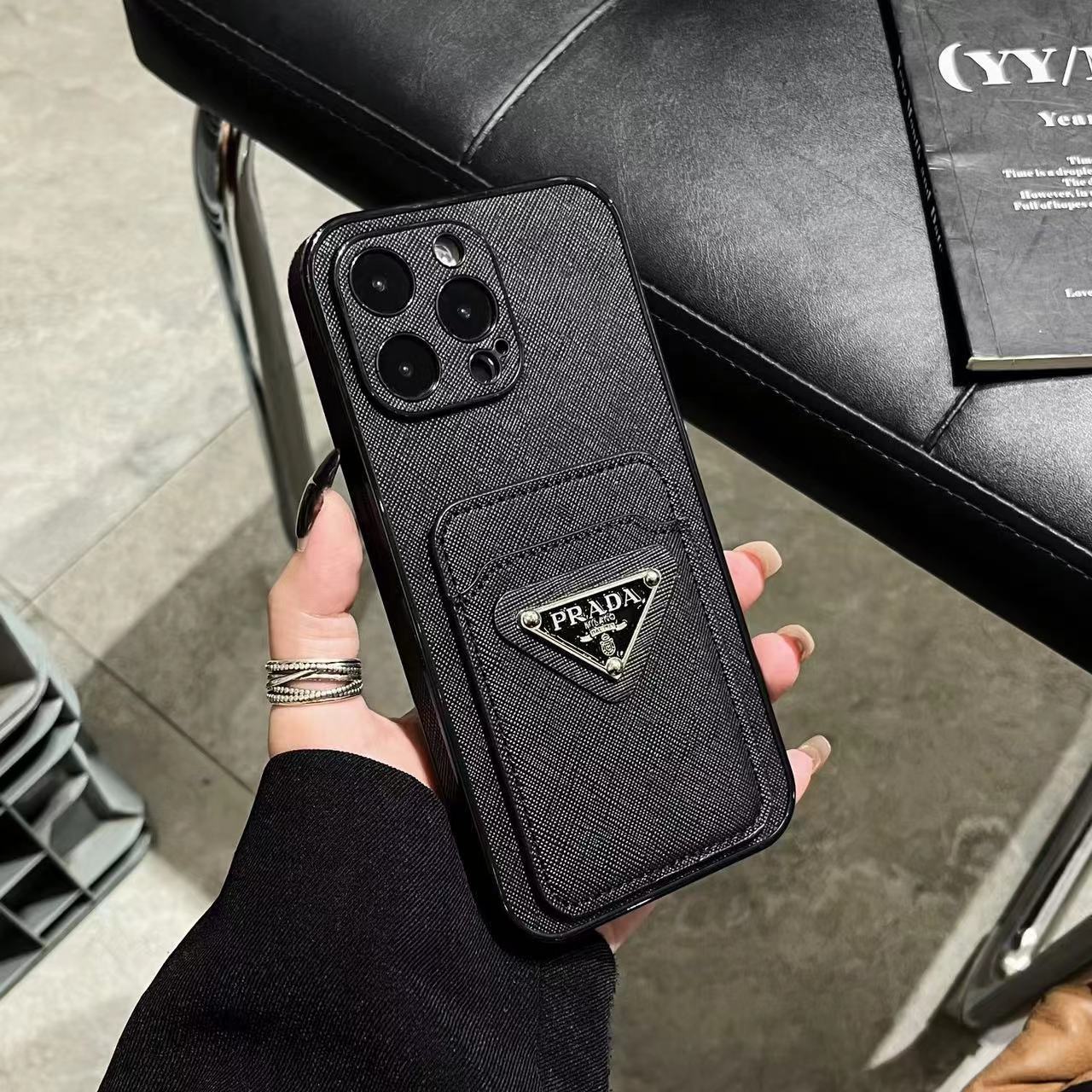 iPhoneケースプラダ マルチポケットスマホケース 1色入 📱 - 画像 3