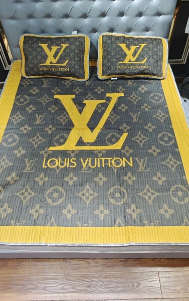 Louis Vuitton　ルイヴィトン　敷きパッド3点セット　ベッドパッド/ベッドシーツ　抗菌防ダニ　ダブルサイズキングサイズ　4種